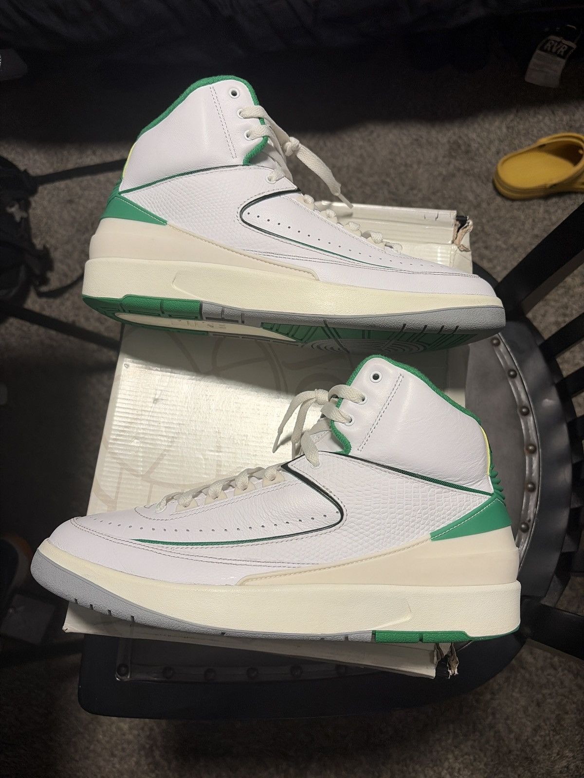 Jordan Brand Jordan 2 White/Lucky Green-Sail Size US 10.5 / EU 43-44 - 1 Thumbnail