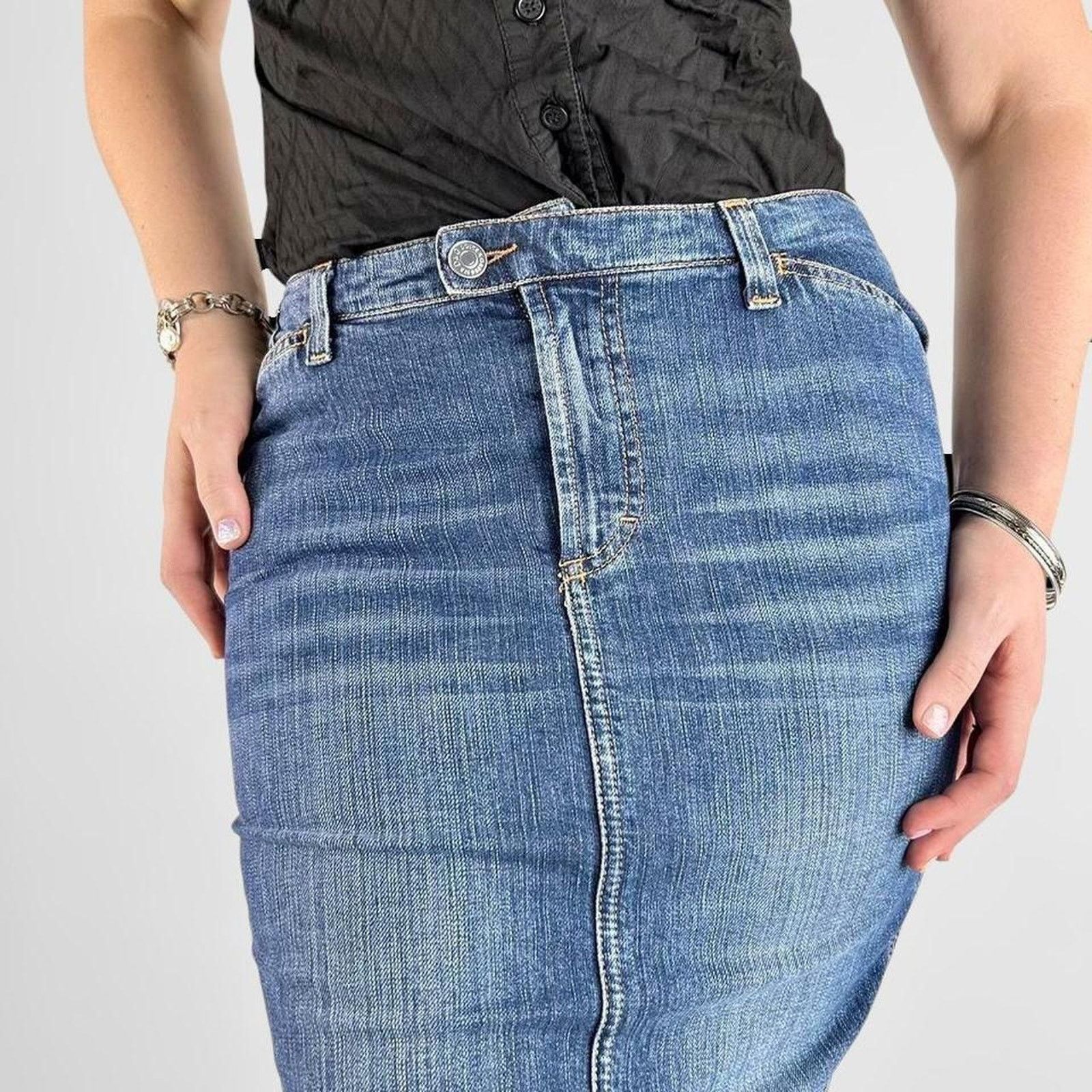 Dolce & Gabbana y2k dolce gabbana denim skirt Size 26" / US 2 / IT 38 - 3 Thumbnail