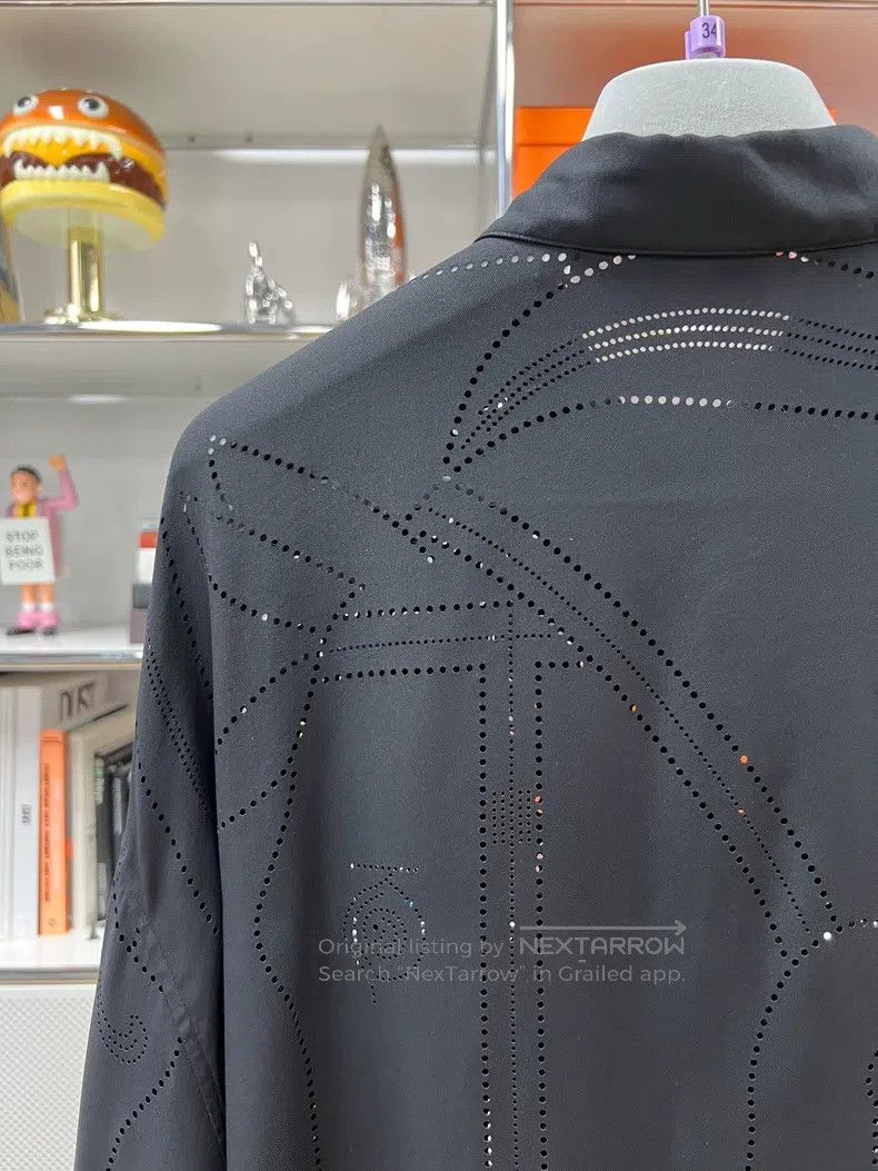 Hermes Hermes Laser Cutout Pattern 100% Mulberry Silk Shirt, Show Size XS / US 0-2 / IT 36-38 - 8 Thumbnail