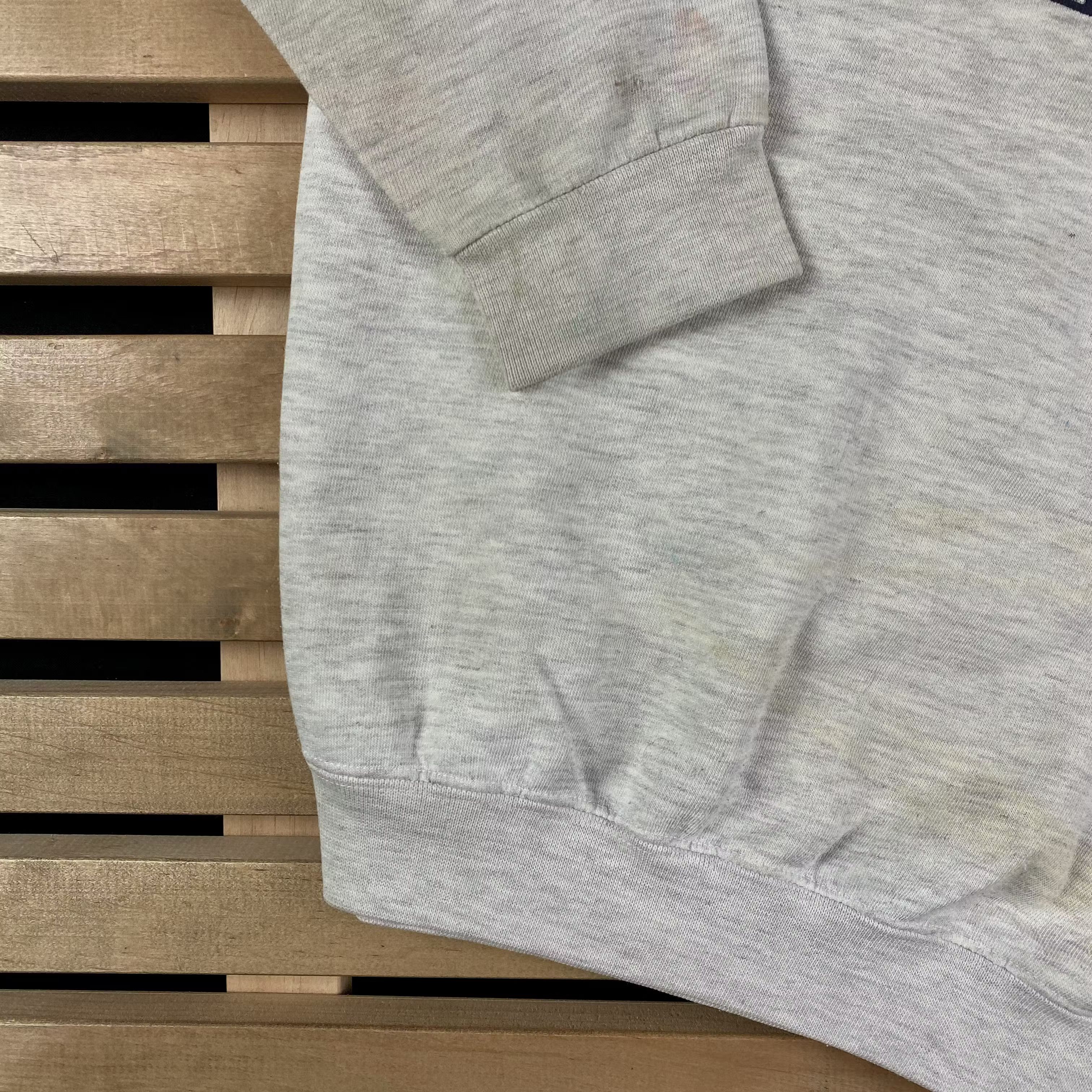 Levi's × Levi's Vintage Clothing × Vintage Men’s Sweatshirt Long Sleeve Levi’s Vintage Big Logo Size M Size US M / EU 48-50 / 2 - 3 Thumbnail