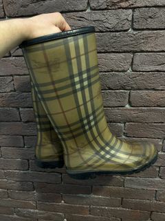 burberry rain boots Size 8 (40)