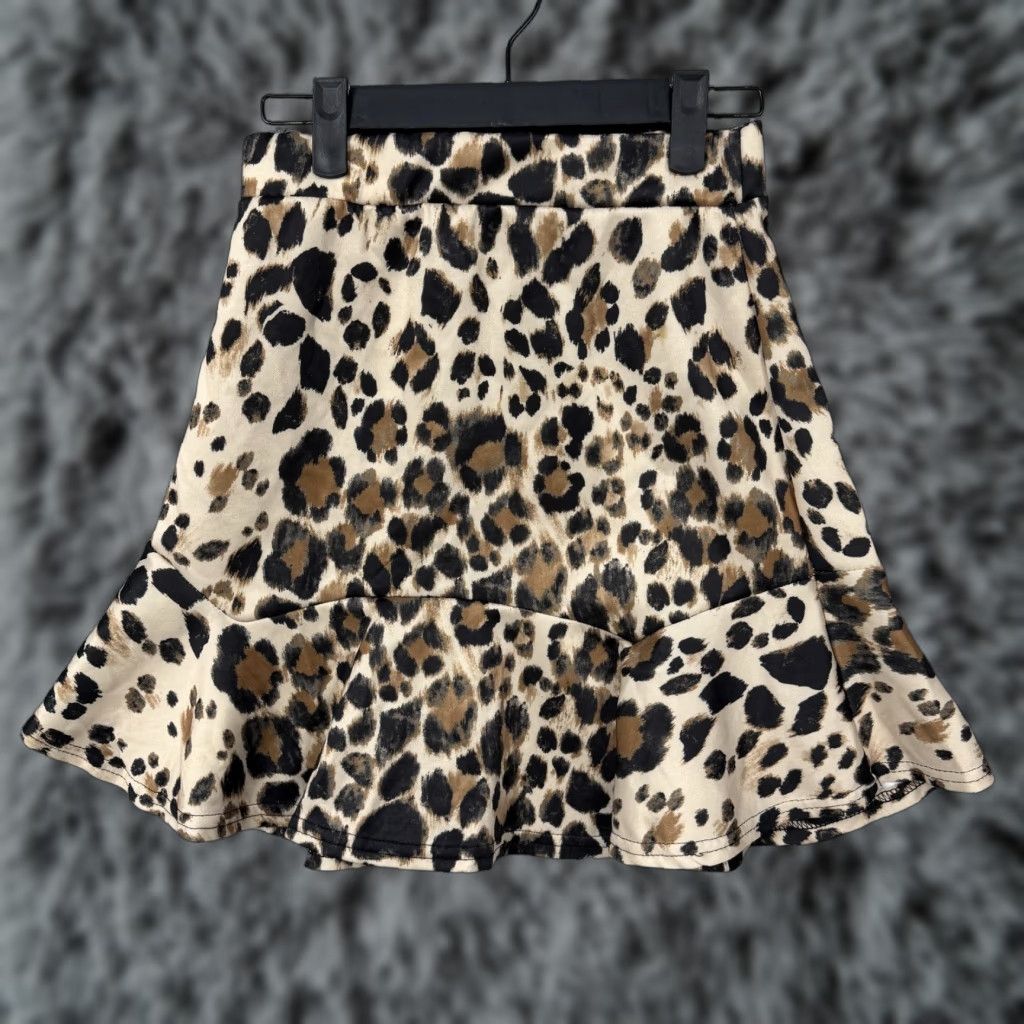 Nasty Gal Nasty Gal Skirt 6 Tan Brown Black Leopard Ruffle Trumpet Mini Mob Wife Retro Y2K Size 28" / US 6 / IT 42 - 1 Thumbnail