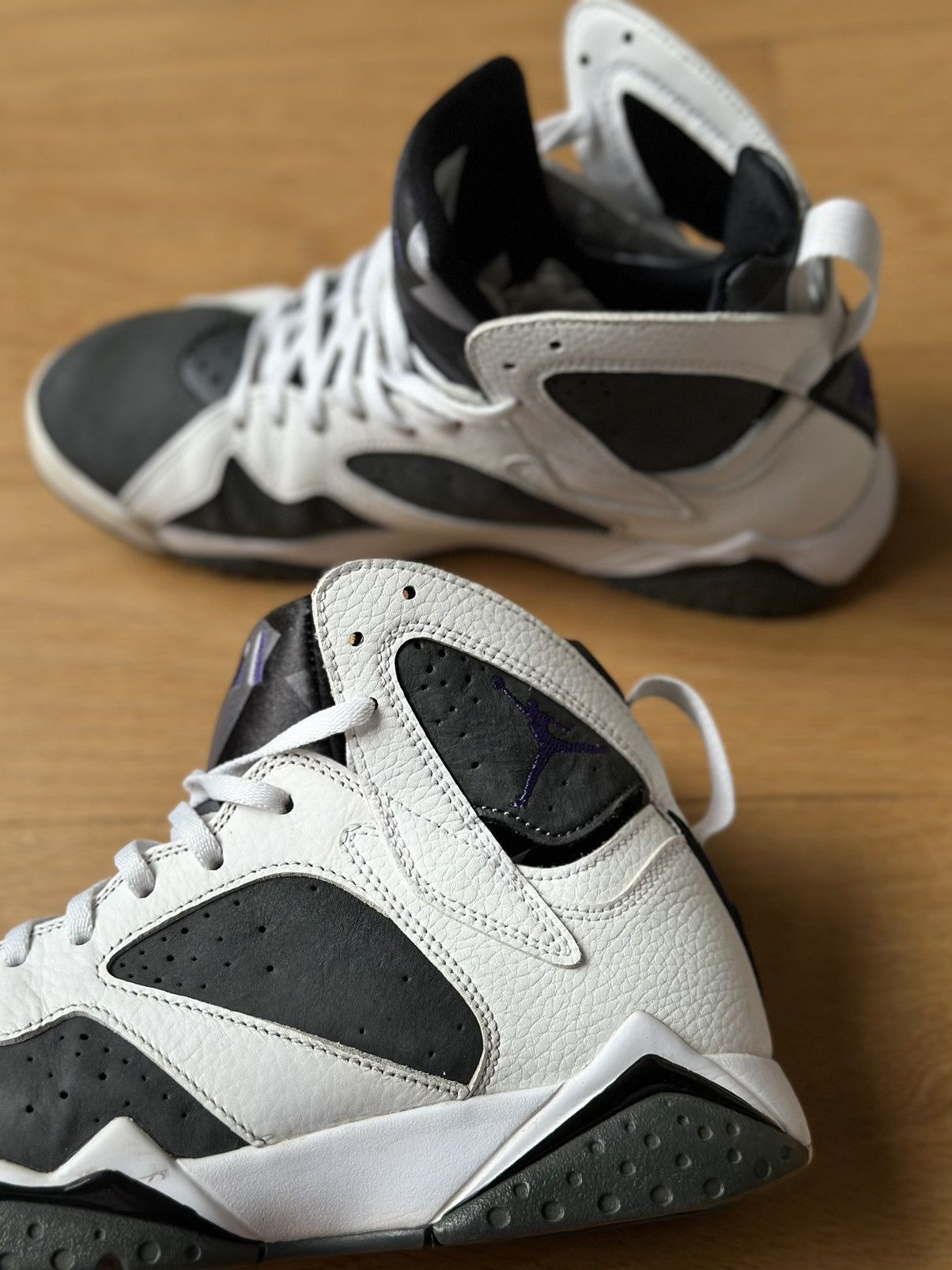 Jordan Brand AIR JORDAN 7 RETRO Size US 9.5 / EU 42-43 - 1 Thumbnail