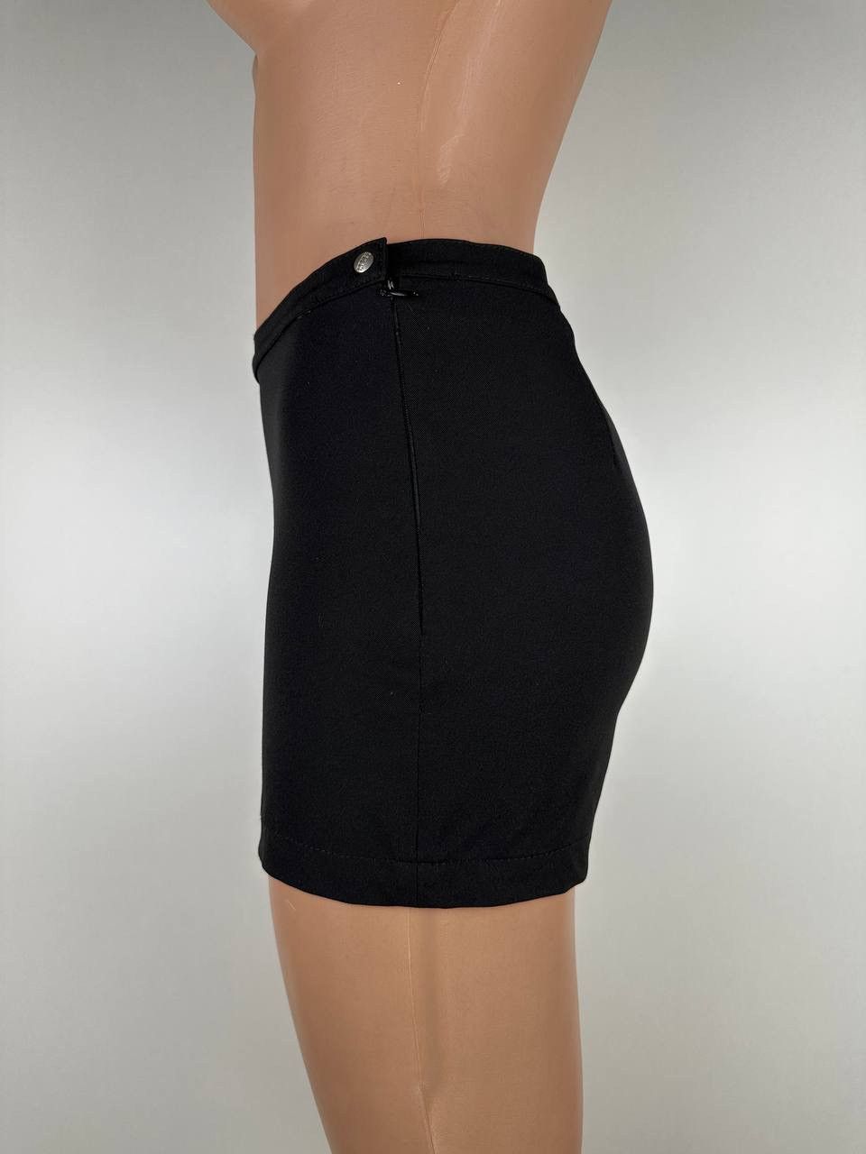 Gianfranco Ferre Shorts Gianfranco Ferre Size 24" / US 00 / IT 34 - 3 Thumbnail