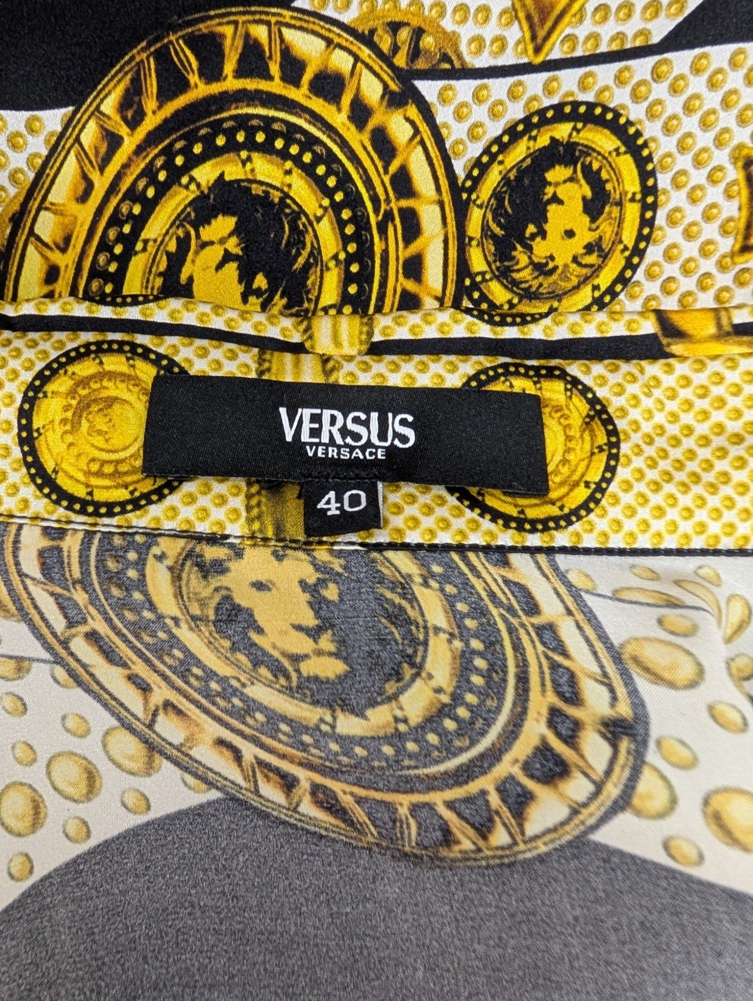 Versus Versace Black Signature Overall Print Silk Shirt Size S / US 4 / IT 40 - 8 Thumbnail