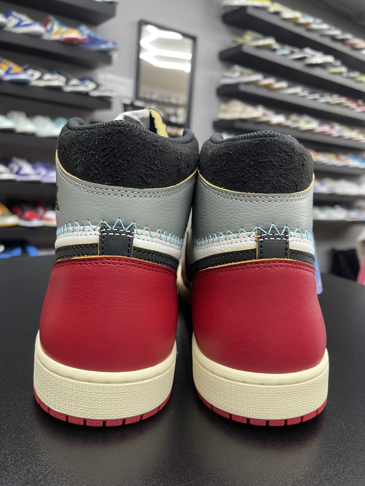 Jordan Brand Size 13 - Jordan 1 High Union LA Chicago Shadow Size US 13 / EU 46 - 4 Thumbnail