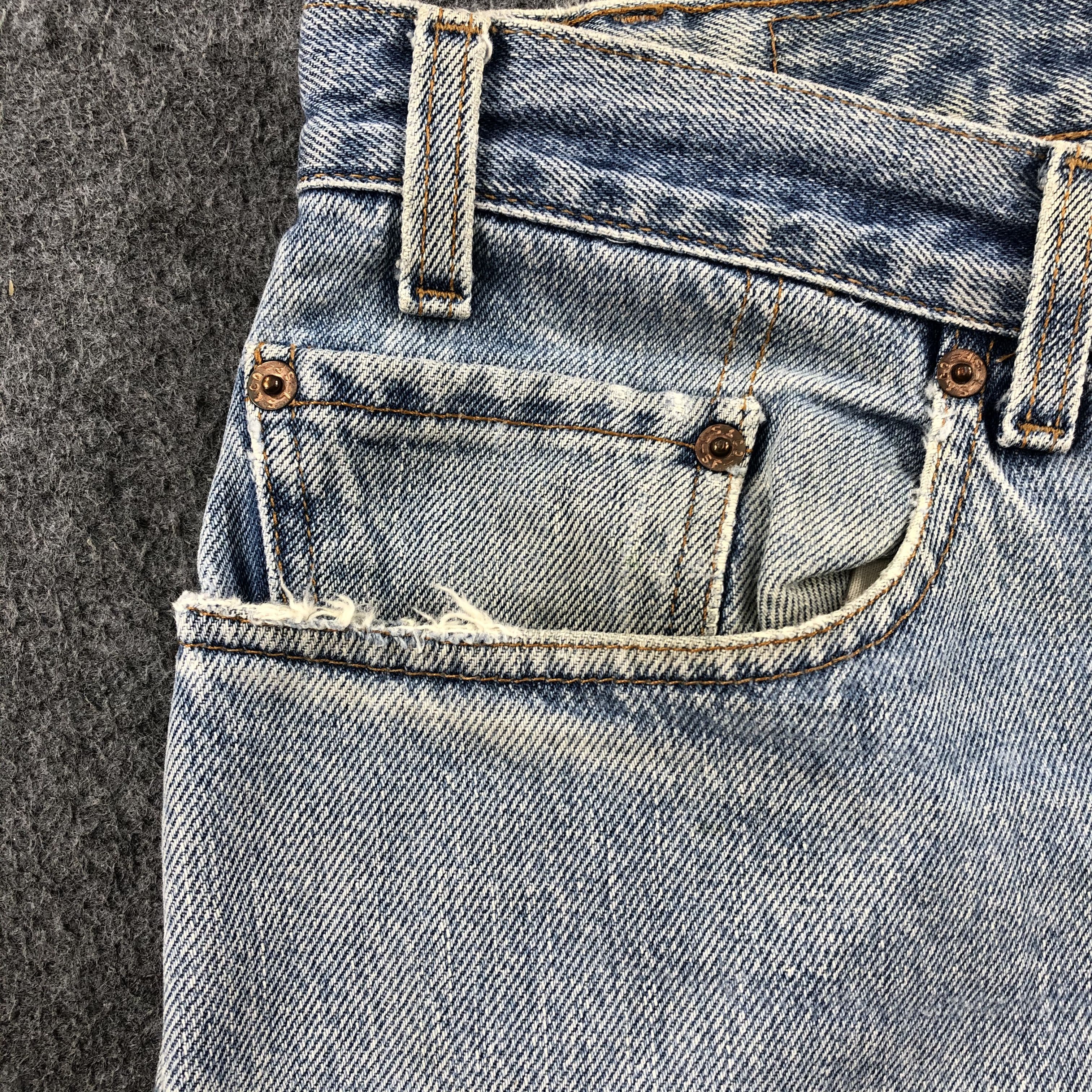 Levi's 90s Vintage Light Wash Levis 505 Jeans-J1628 Size US 40 / EU 56 - 8 Thumbnail