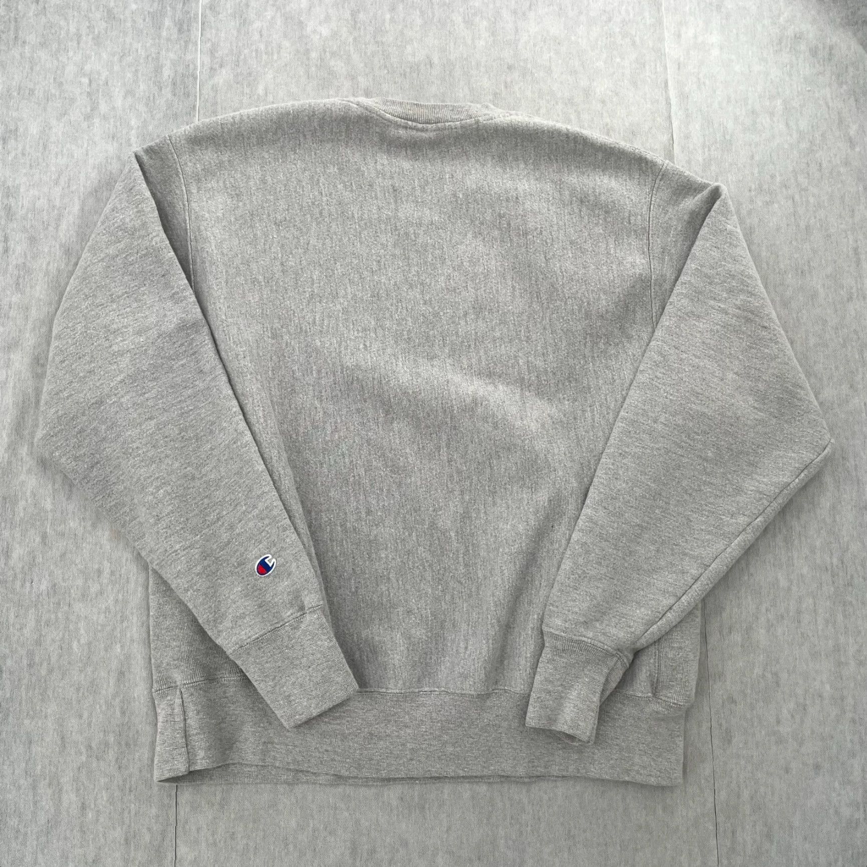Champion VINTAGE Champion Reverse Weave Yale University Sweatshirt Adult Large Crewneck Gray Ivy University Logo 90s Mens Size US L / EU 52-54 / 3 - 2 Thumbnail