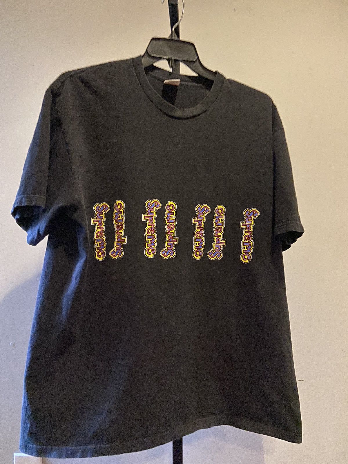 Supreme Supreme SS18 Gonz Logo Tee Size US XL / EU 56 / 4 - 1 Thumbnail