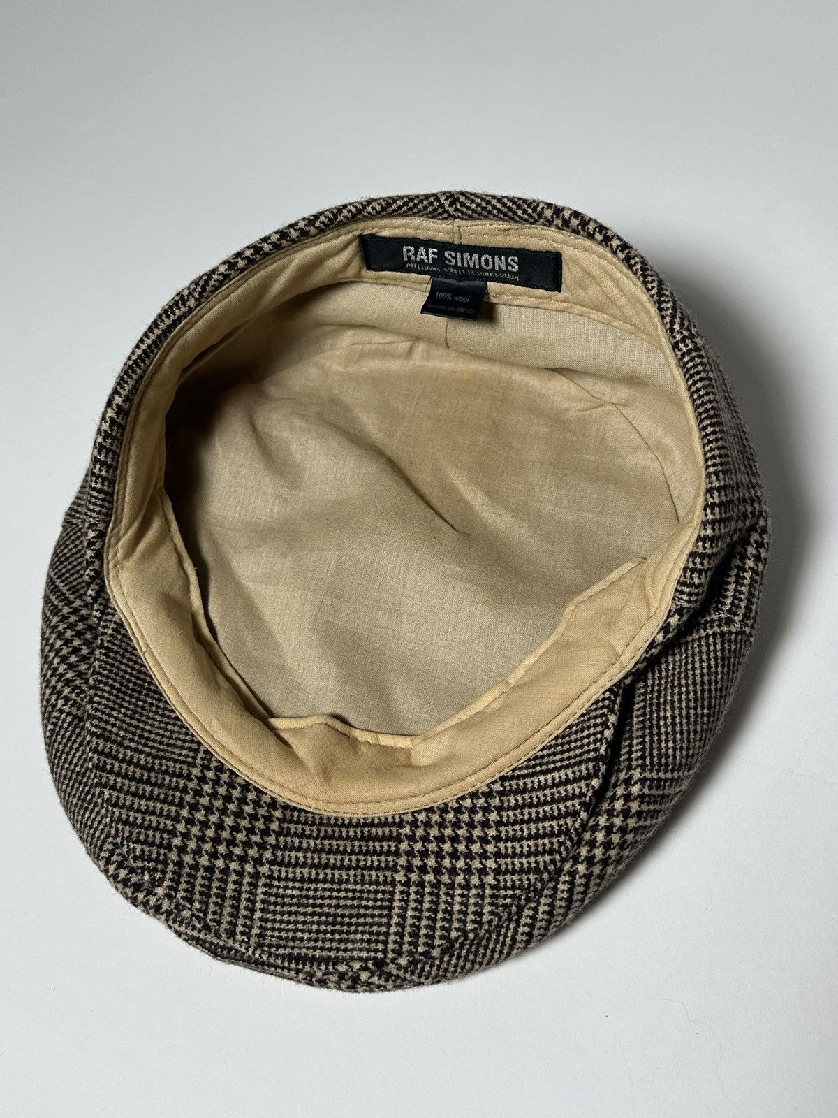 Raf Simons Raf Simons AW03 Runway Newspaper Hat Size ONE SIZE - 4 Thumbnail