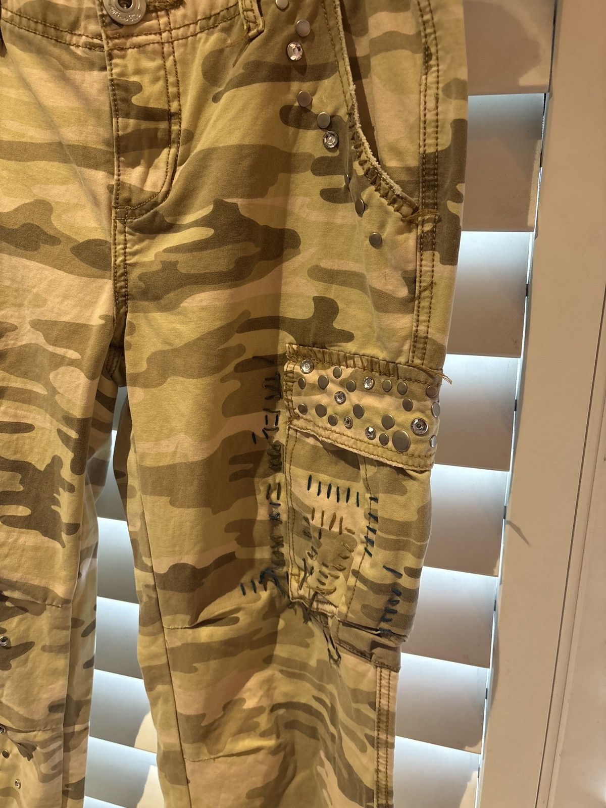 Miss Me Y2K Miss Me Camo Pants Size 30" / US 8 / IT 44 - 4 Thumbnail