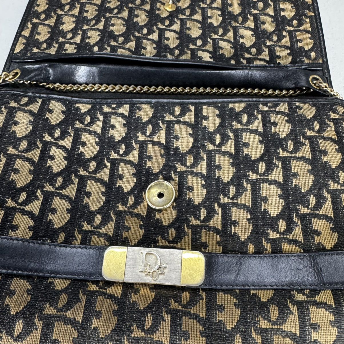 Christian Dior Monsieur 🔥CHRISTIAN DIOR MONOGRAM CHAINS STRAPS SHOULDER BAG Size ONE SIZE - 14 Thumbnail