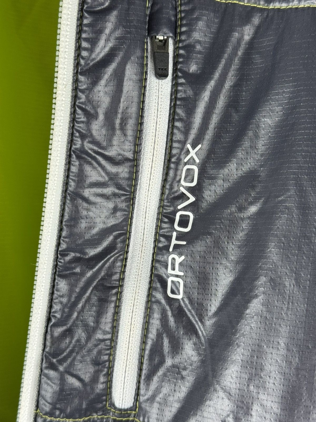 ORTOVOX Ortovox Outdoor SwissWool Insulated Reversible Zip Jacket Size US S / EU 44-46 / 1 - 8 Thumbnail