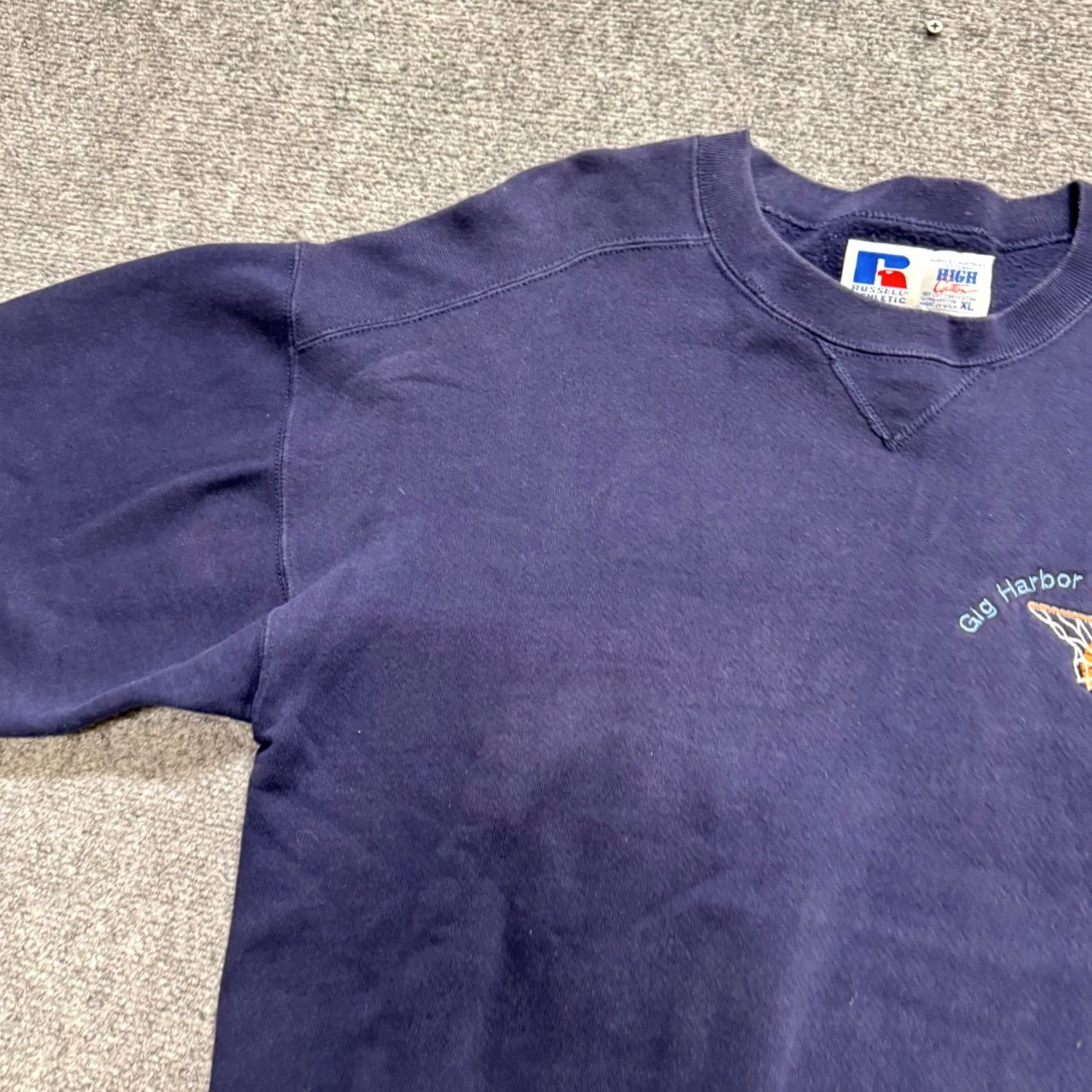 Vintage VINTAGE Russell Sweatshirt Pullover Heavyweight Navy Blue 90s Basketball Mens XL Size US XL / EU 56 / 4 - 7 Thumbnail