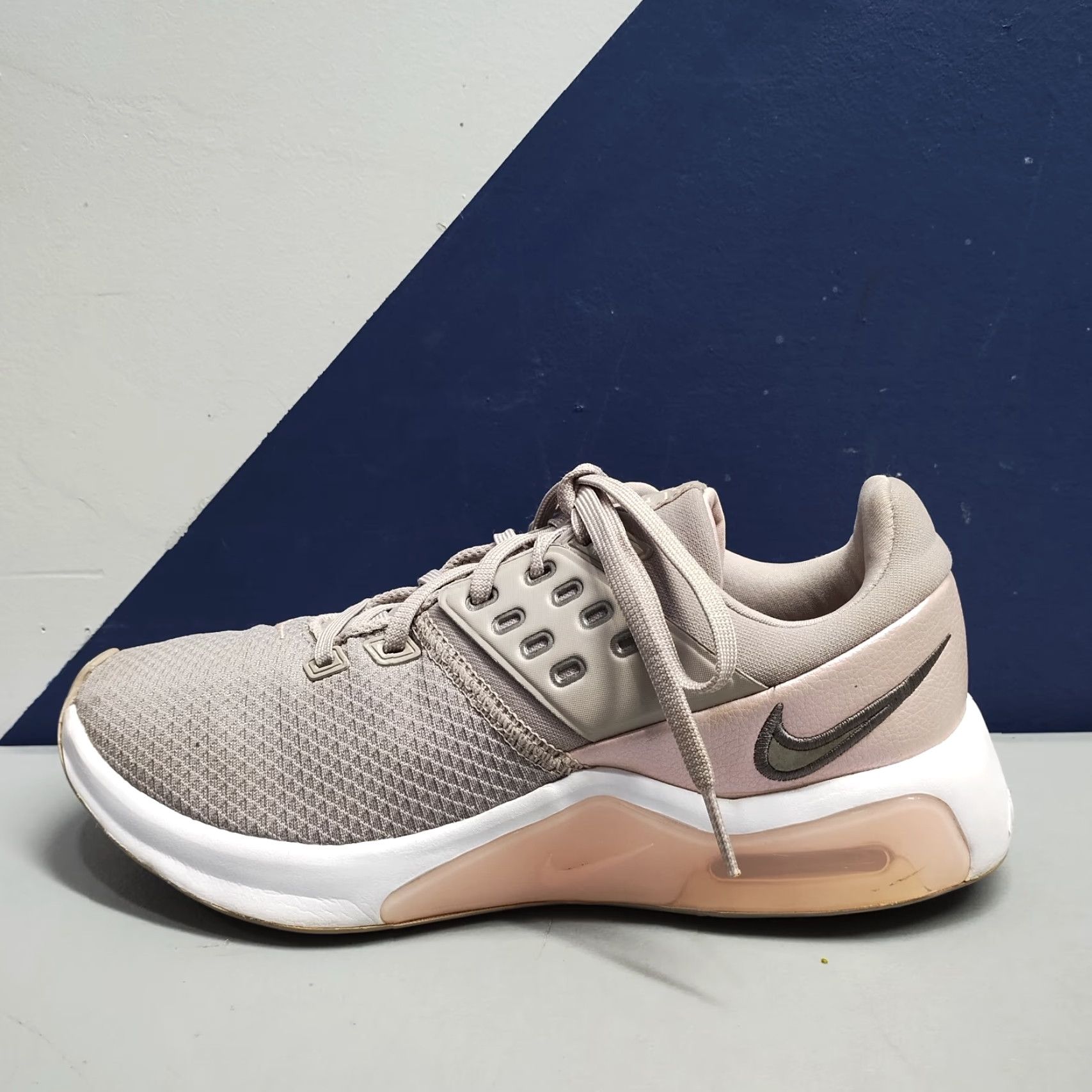 Nike Nike Air Max Bella Running Sneakers Women CW3398-004 Low Top US 8 Multicolor Size 8 Womens Nike Air Max Bella Running Sneakers CW3398-004 Size M / US 6-8 / IT 42-44 - 4 Thumbnail