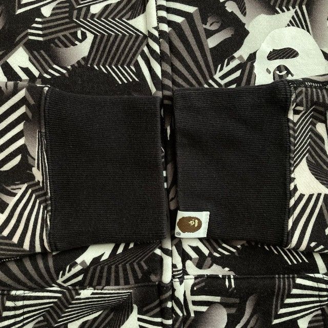 Bape BAPE Dazzle Camo Zip Hoodie a bathing ape NIGO Size US S / EU 44-46 / 1 - 6 Thumbnail