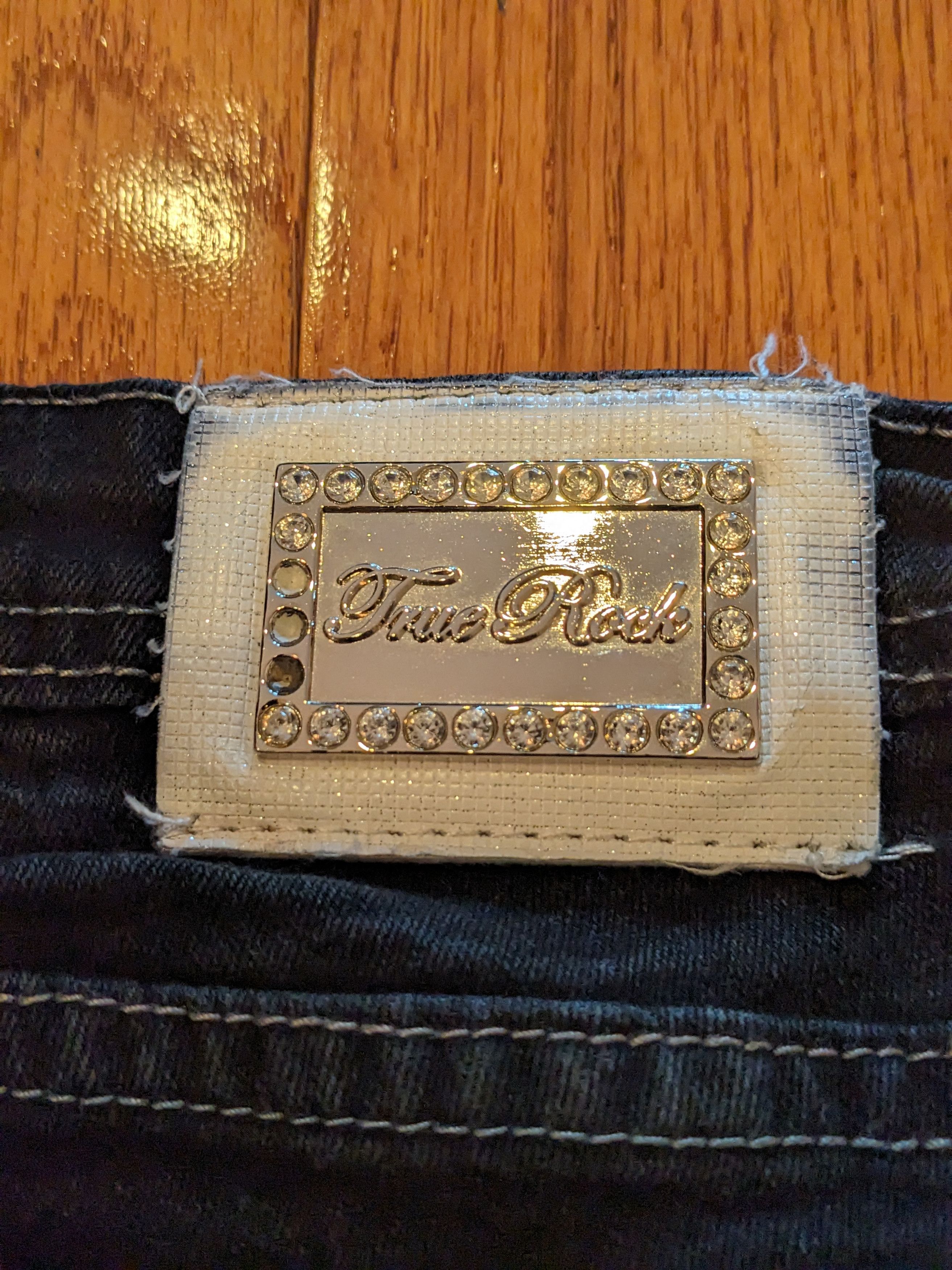 True Religion × Vintage Vintage Y2K True Rock Grunge Punk Bedazzled 9/10 Denim Jeans Size 29" - 4 Thumbnail