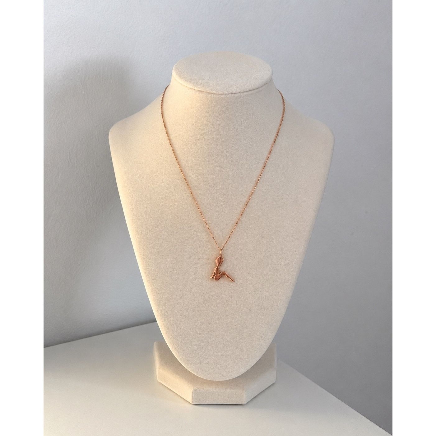 Other Gold Minimalist Woman Pendant Necklace Stainless Steel Size ONE SIZE - 1 Thumbnail