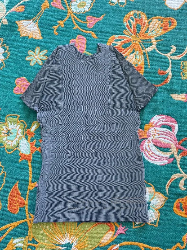 Issey Miyake Issey Miyake Grey Short-Sleeve T-Shirt Size S / US 4 / IT 40 - 4 Thumbnail