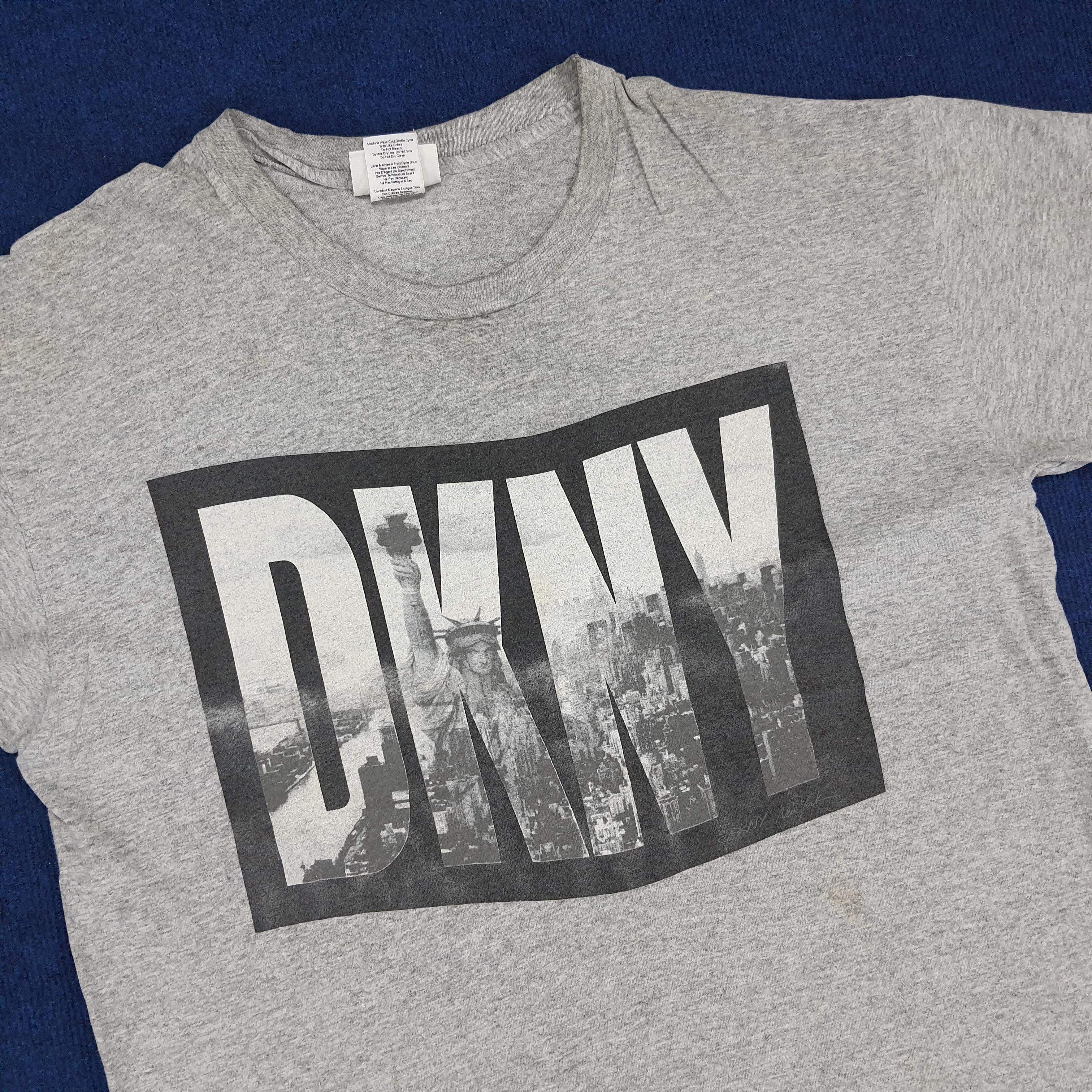DKNY × Vintage Vintage DKNY New York Skate T-shirt Size US XL / EU 56 / 4 - 2 Thumbnail