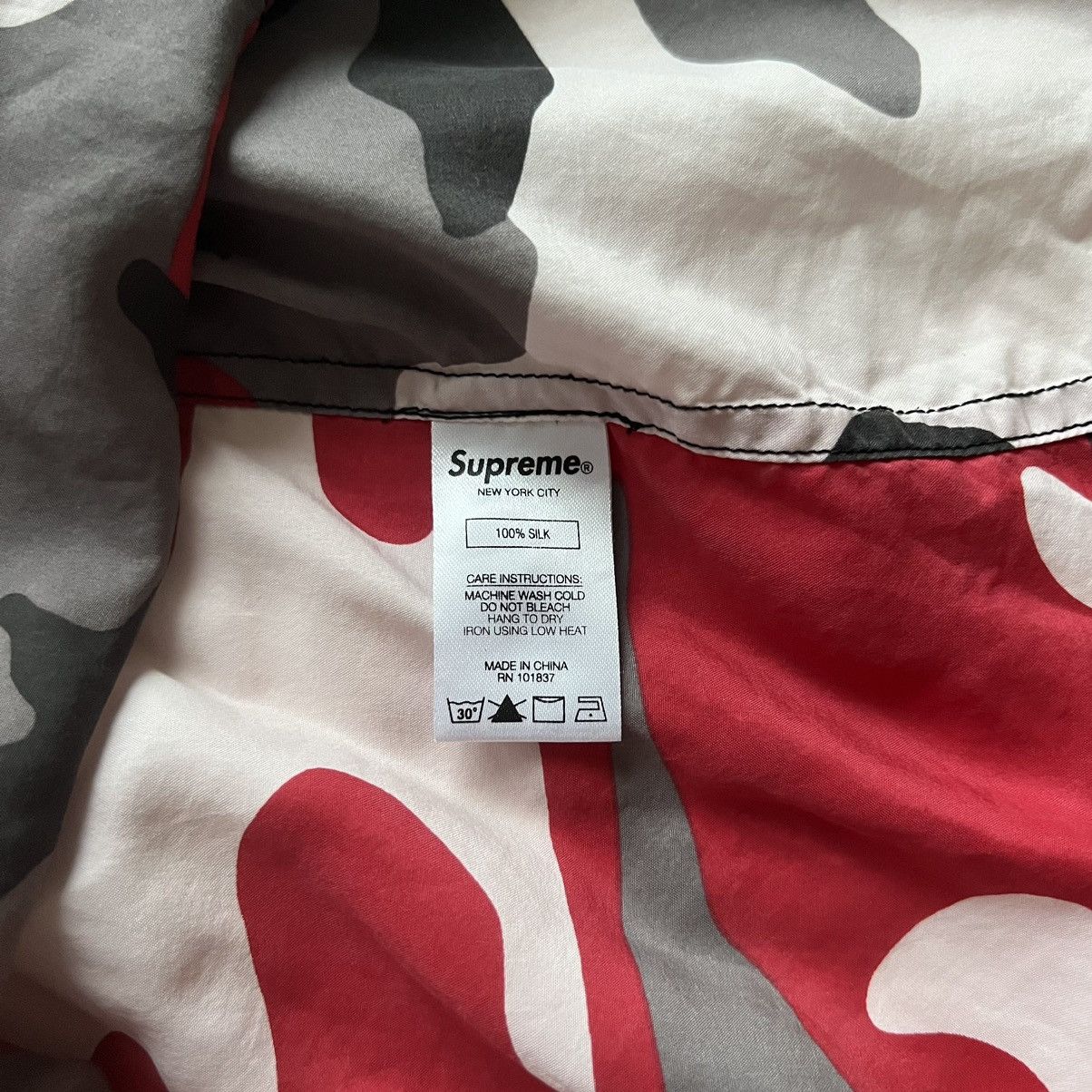 Supreme Supreme Silk Camo Shirt Red Camo L Size US L / EU 52-54 / 3 - 5 Thumbnail