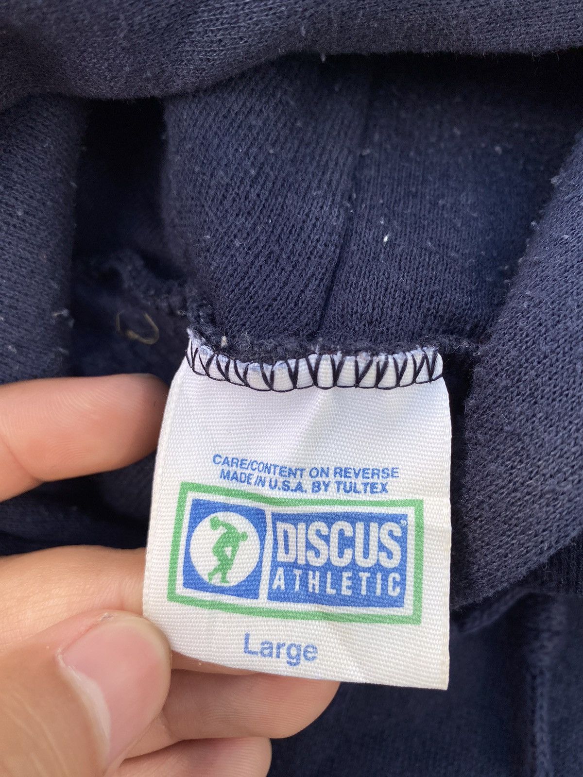Vintage Vintage 90s discus athletic hoodie navy made in usa Size US L / EU 52-54 / 3 - 8 Thumbnail
