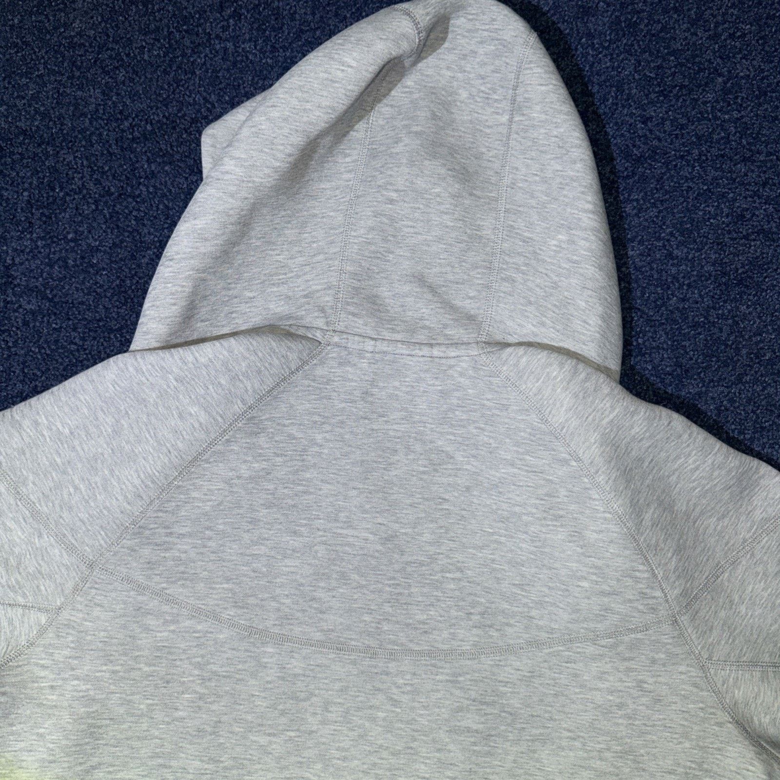 Nike Grey Nike Tech Size Large Slightly Used Great Condition Size US L / EU 52-54 / 3 - 14 Thumbnail