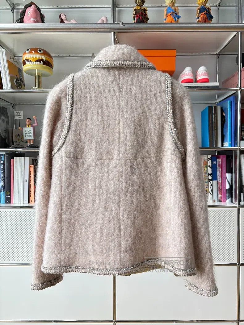 Chanel Chanel Ground Control Centre Series Lotus Root Pink Horse Size M / US 6-8 / IT 42-44 - 2 Thumbnail
