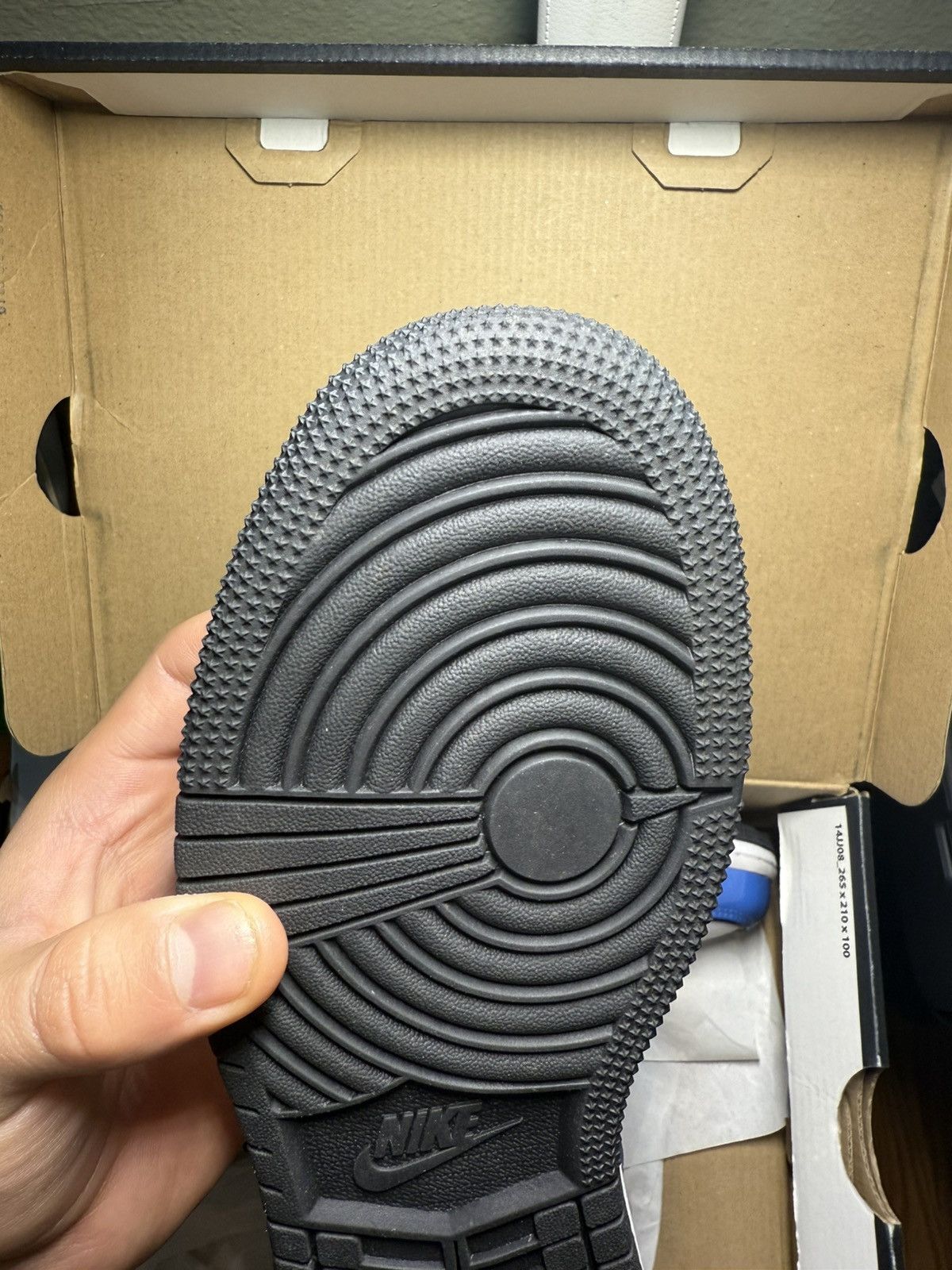 Jordan Brand × Nike Jordan 1 Mid Signal Blue (GS) Size US 4.5 / IT 34.5 - 11 Thumbnail