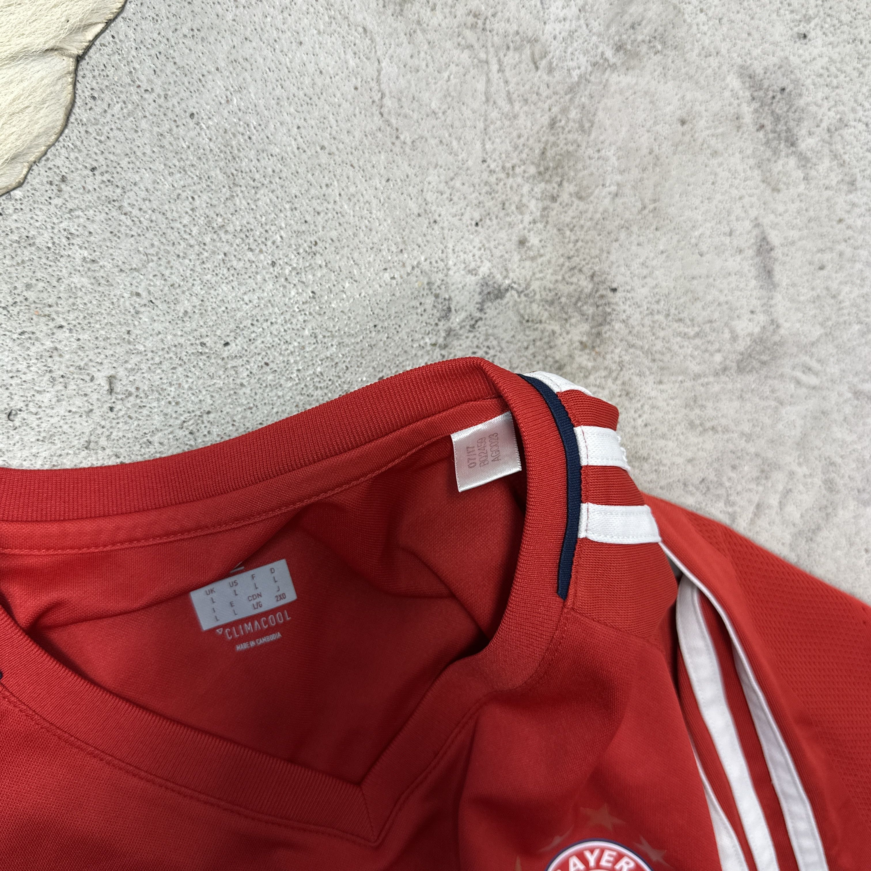 Adidas Vintage Sporty Streetwear Adidas Bayern Jersey Y2K Size US L / EU 52-54 / 3 - 5 Thumbnail