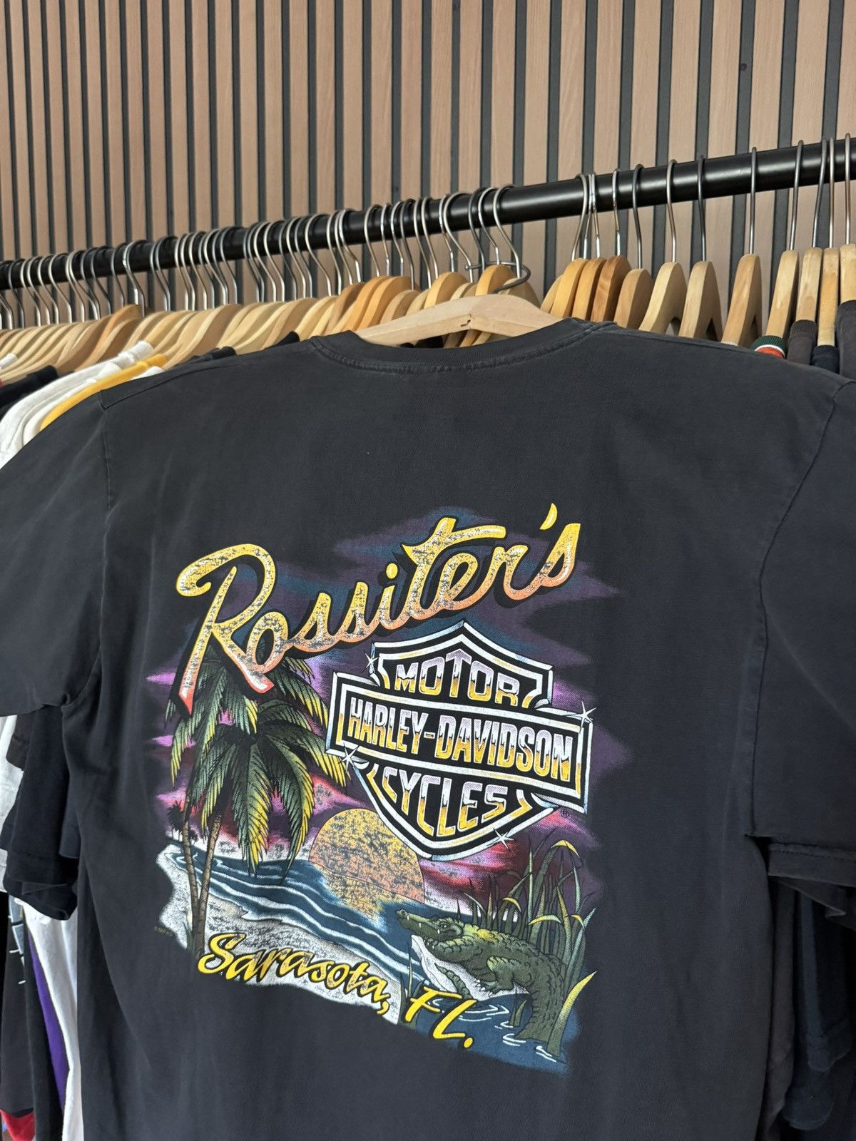 Harley Davidson Crazy 1997 Harley Davidson Sarasota Florida black tee Size US L / EU 52-54 / 3 - 3 Thumbnail