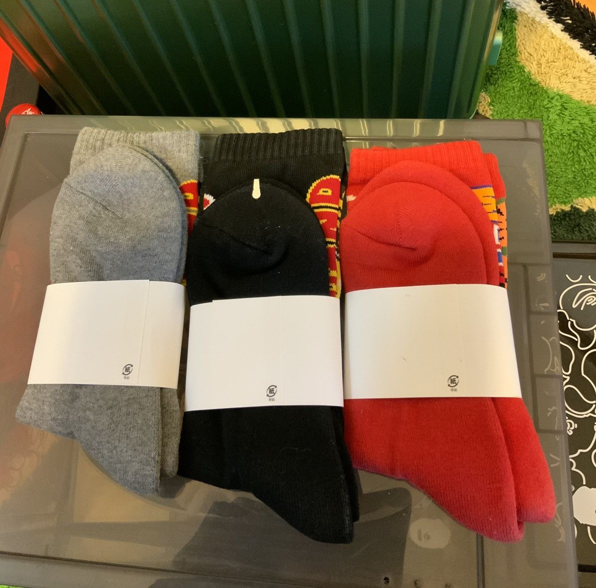 Bape A BATHING APE SHARK SOCKS X3 RED GRAY BLACK Size ONE SIZE - 2 Thumbnail
