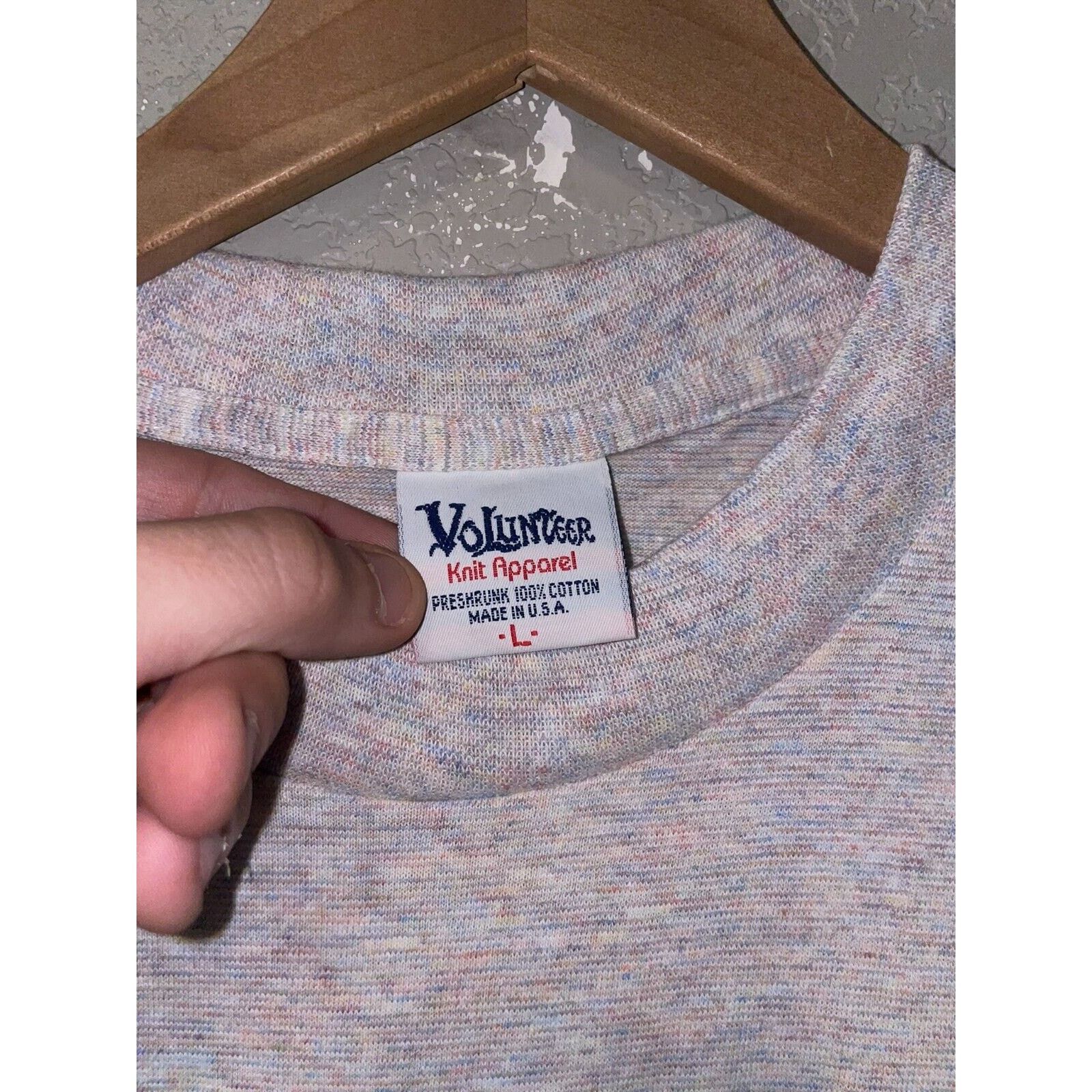 Vintage Vintage Montana Shirt Native American Feather Tee VTG 90s L Size US L / EU 52-54 / 3 - 8 Thumbnail
