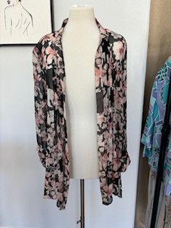 Max Mara Max Mara silk floral blouse Size M / US 6-8 / IT 42-44 - 2 Thumbnail