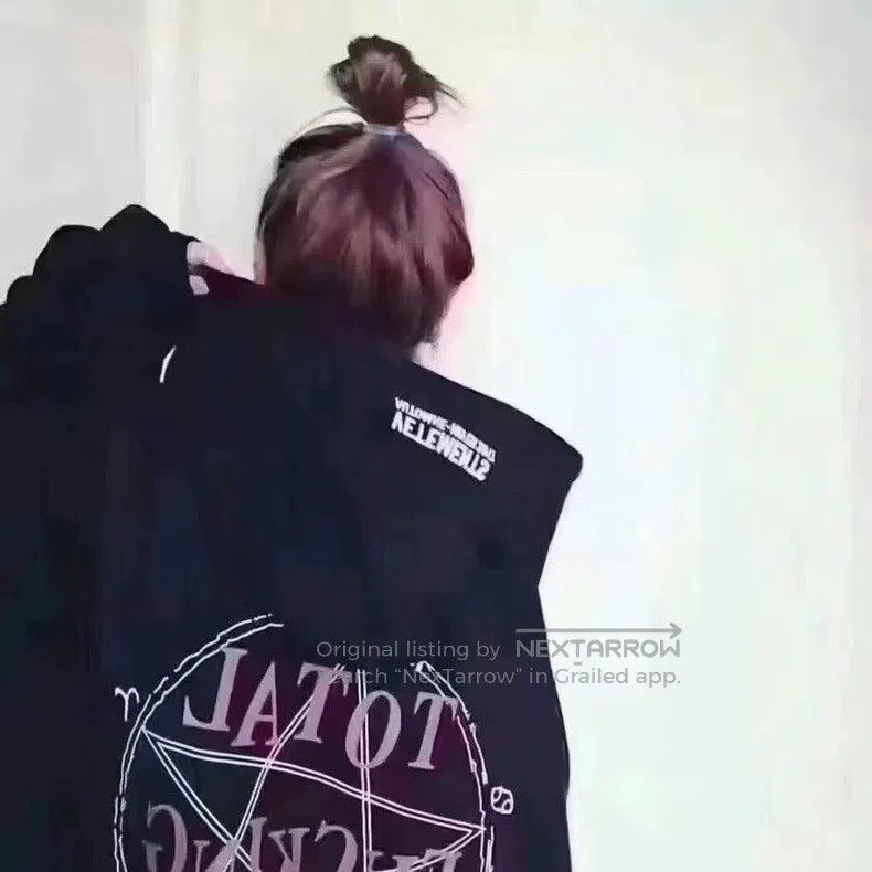 Vetements Vetements Hoodie Size US S / EU 44-46 / 1 - 5 Thumbnail