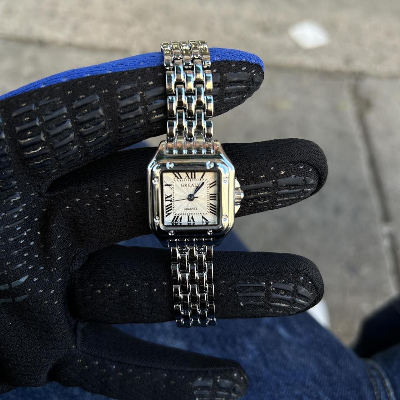 Vintage Vintage 2000s Style Silver Rectangular Quartz Luxury Watch Size ONE SIZE - 4 Thumbnail