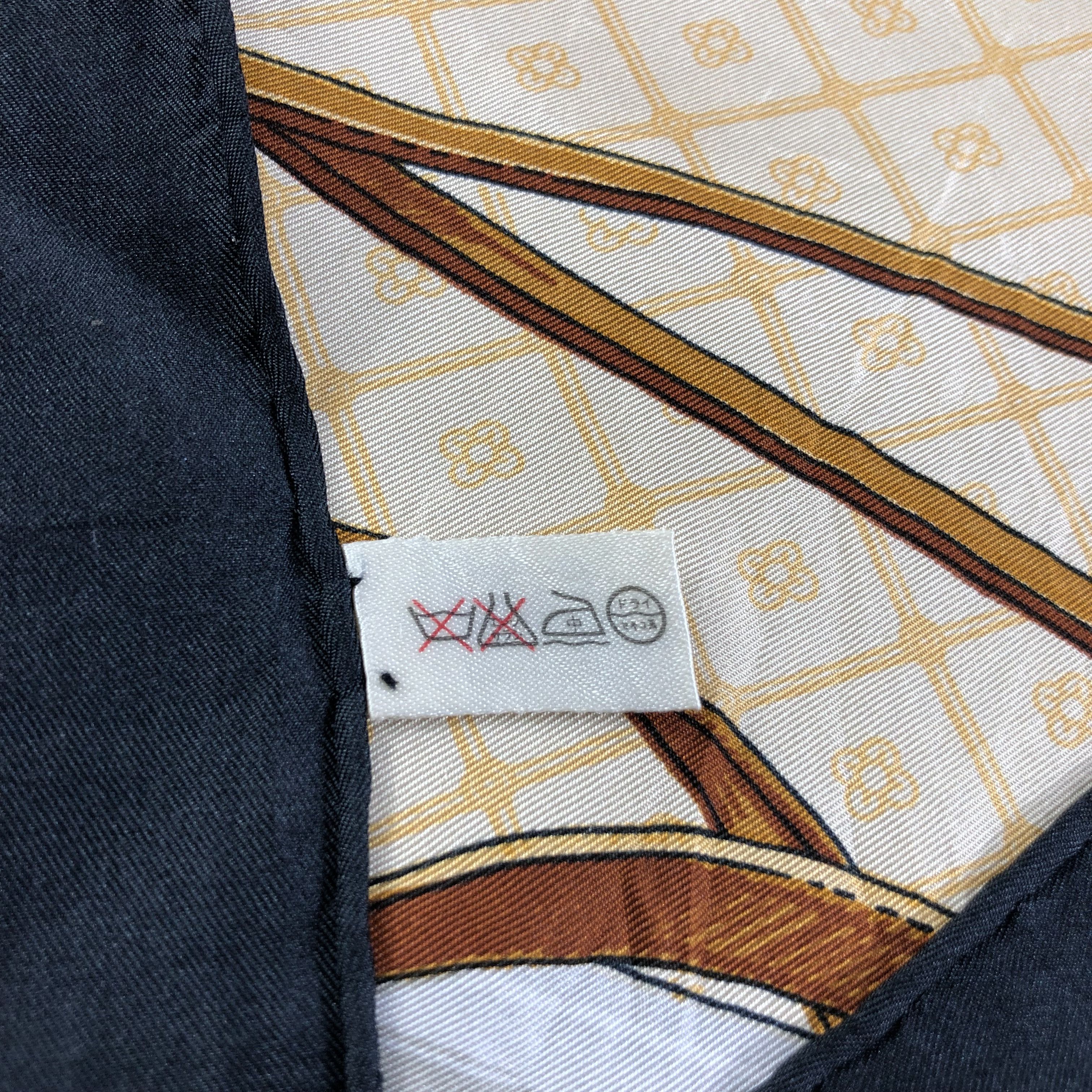 Japanese Brand Luxury Design Hand Rolled Silk Scarf M808 Size ONE SIZE - 4 Thumbnail