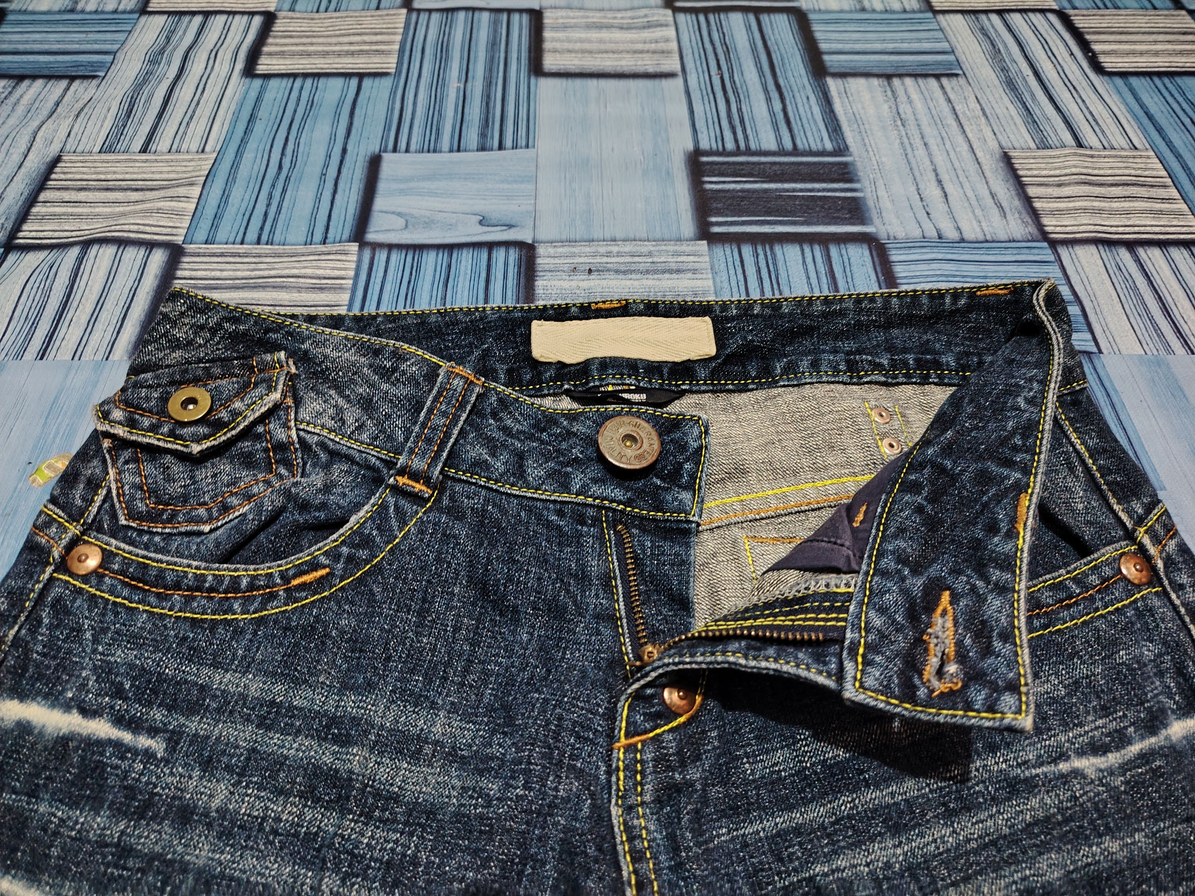 Who Decides War Japanese Saburoku Bell Bottom jeans Flared jeans Size US 31 - 11 Thumbnail