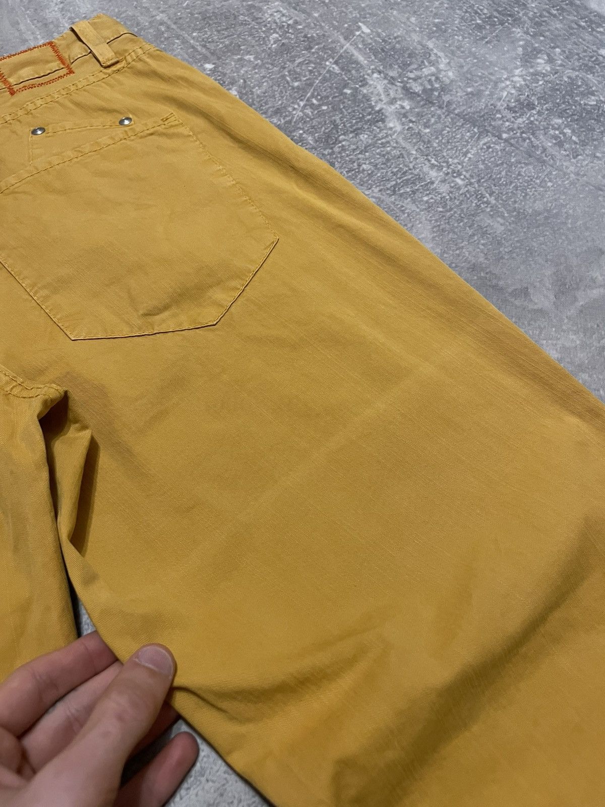 Hugo Boss Vintage Hugo Boss Yellow Pants Y2K Size 34/34 Size US 34 / EU 50 - 20 Thumbnail