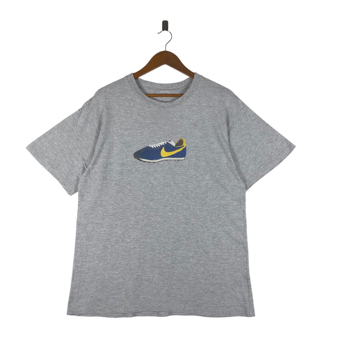 Nike NIKE Vintage Cortez Shoes Printed T-Shirt Size US XL / EU 56 / 4 - 1 Thumbnail