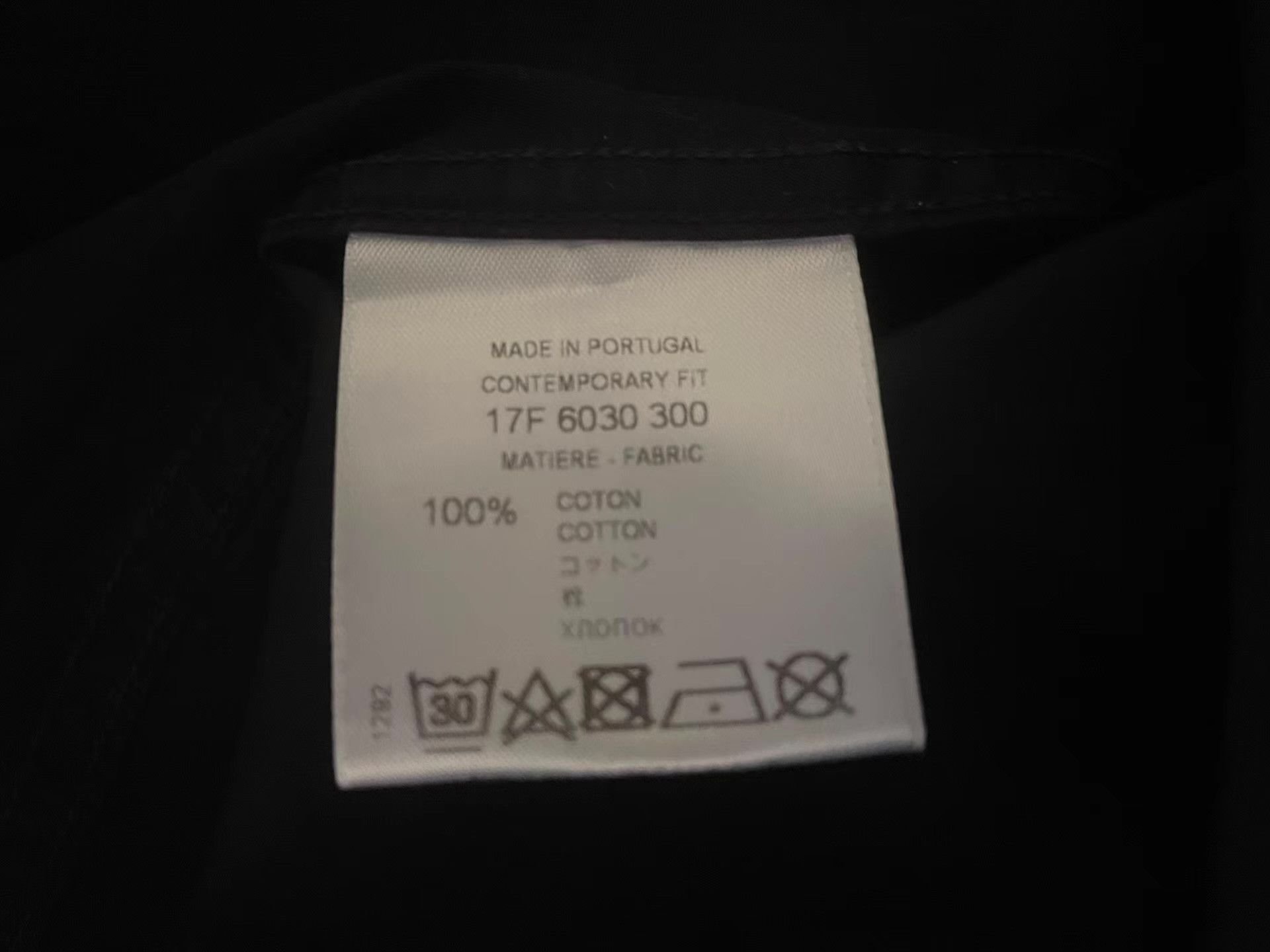 Givenchy Givenchy shark shirt Q4 Size US M / EU 48-50 / 2 - 6 Thumbnail