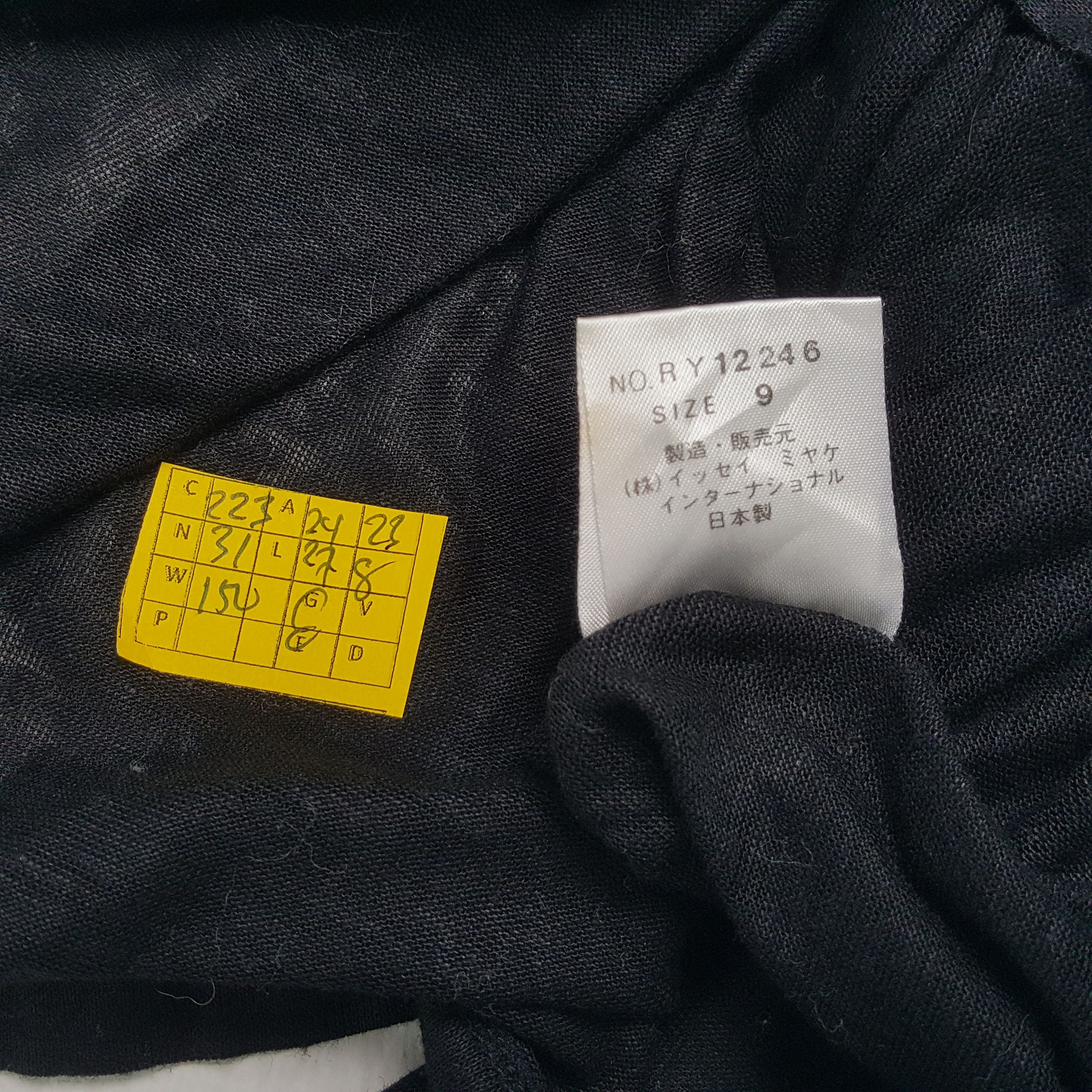 Issey Miyake × Japanese Brand × Vintage Vintage I.S. by ISSEY MIYAKE Japan Fashion Designer T-Shirt Size XL / US 12-14 / IT 48-50 - 4 Thumbnail