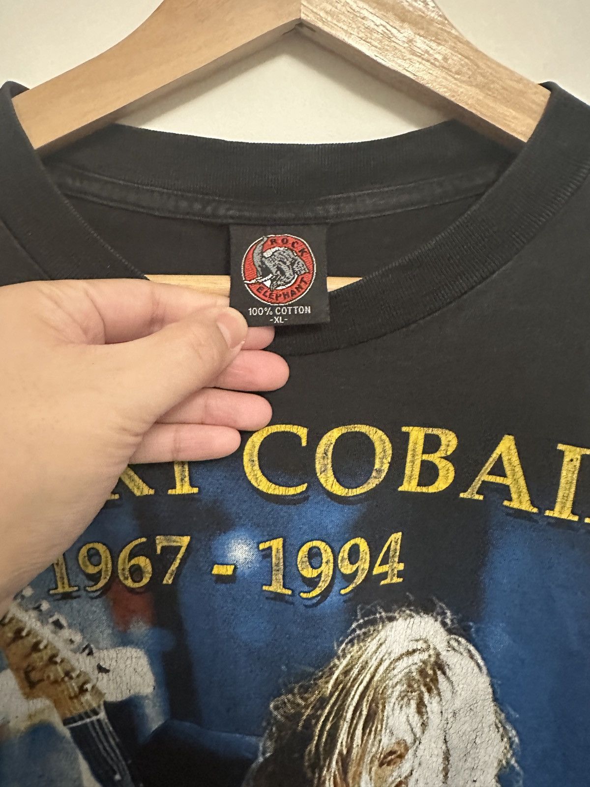 Vintage Vintage 1990s Kurt Cobain Memorial Tee Size US XL / EU 56 / 4 - 3 Thumbnail