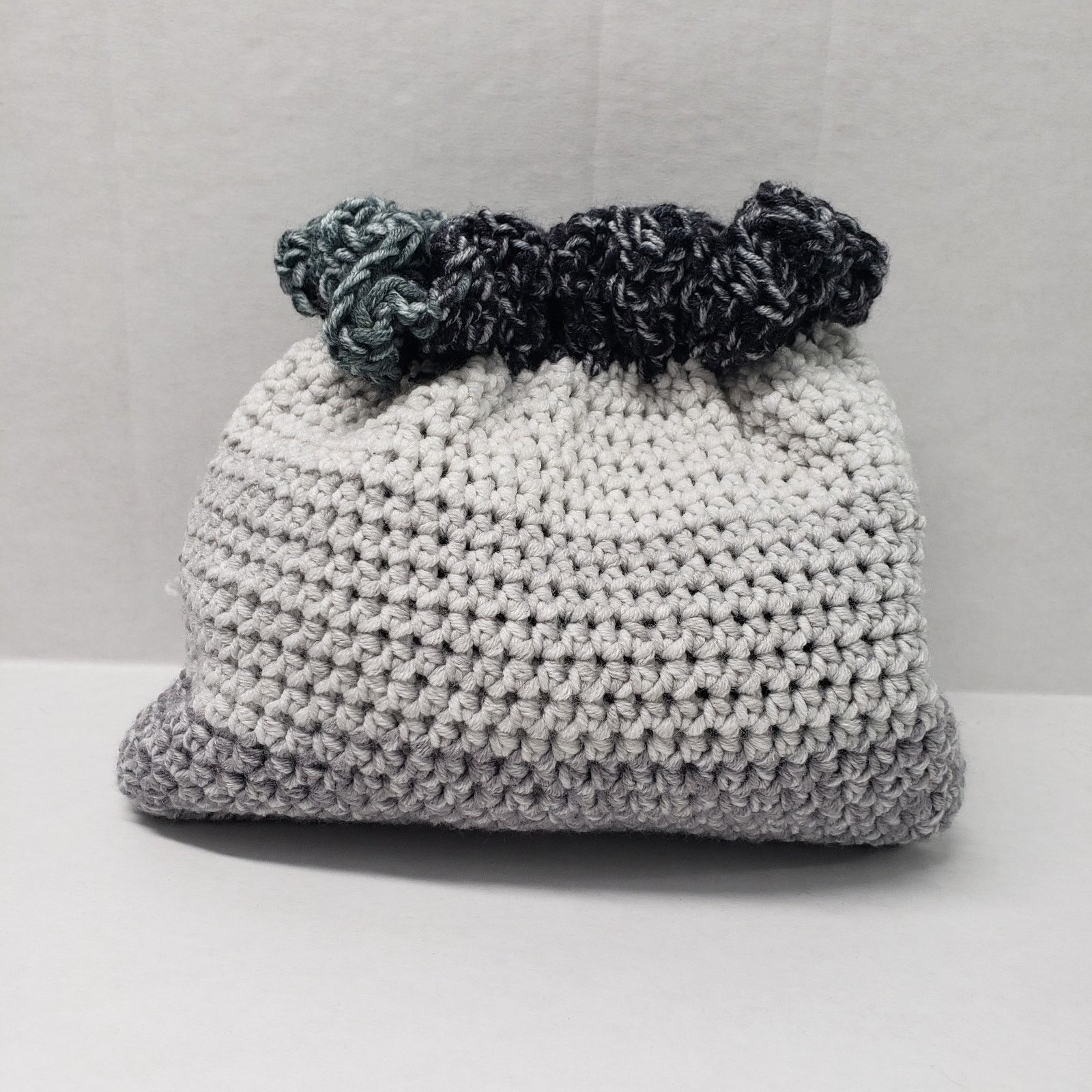 Handmade Handmade Crochet Drawstring Pouch Gray Small Purse Goth Size ONE SIZE - 2 Thumbnail