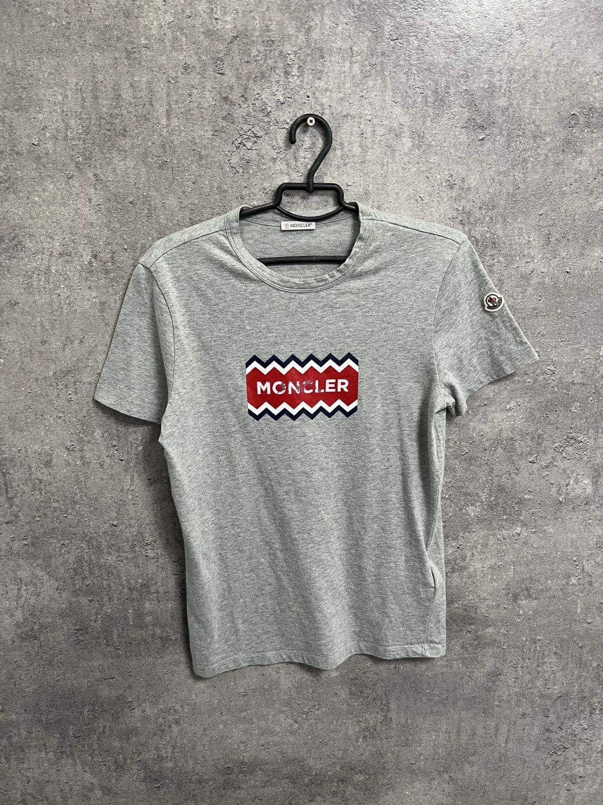 Moncler Moncler Tee Short Sleeve Size US S / EU 44-46 / 1 - 1 Thumbnail