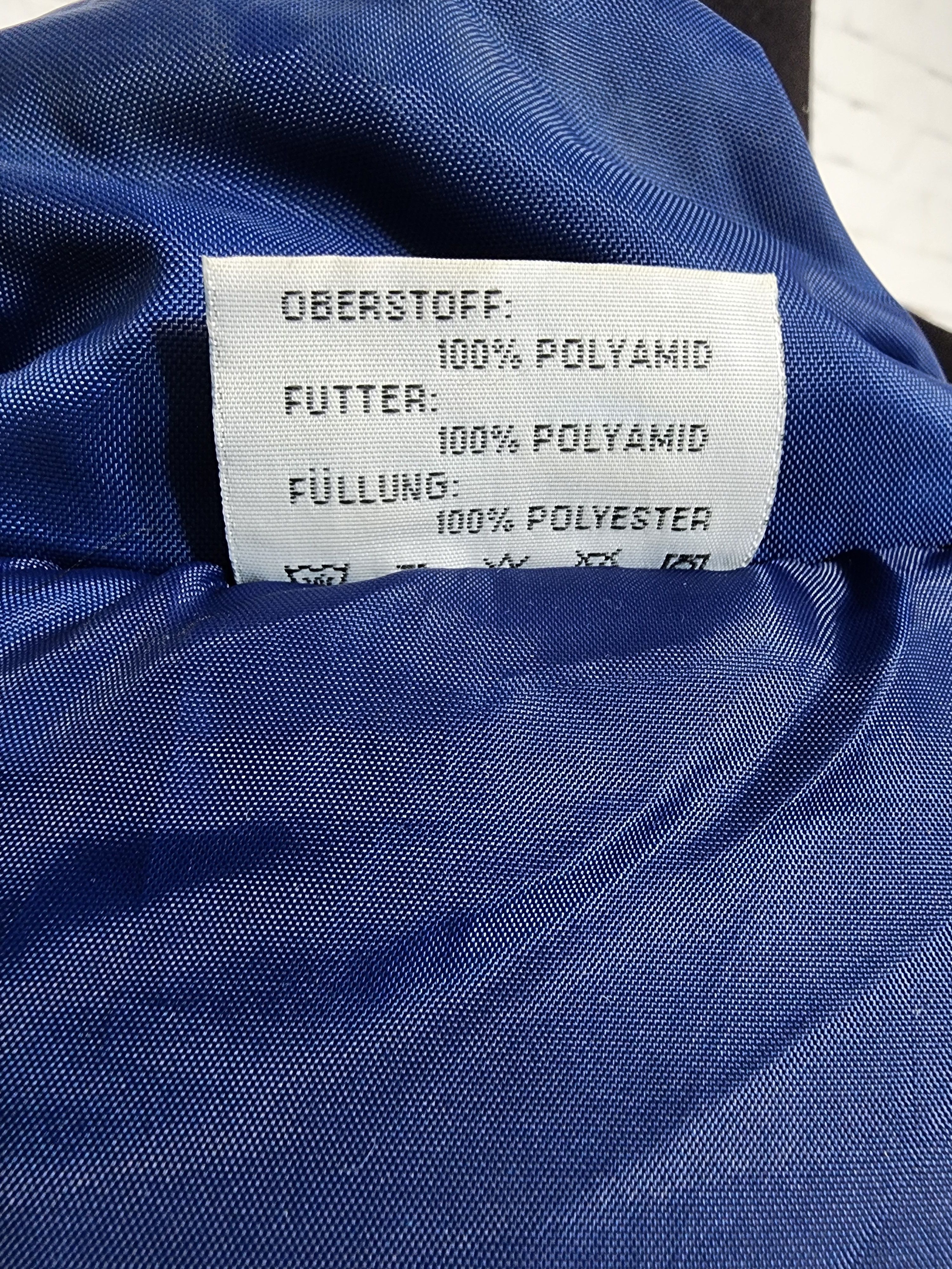 Uniqlo Men's Ski Sports Suit: Blue Warm Activewear. Size US 38 / EU 54 - 9 Thumbnail