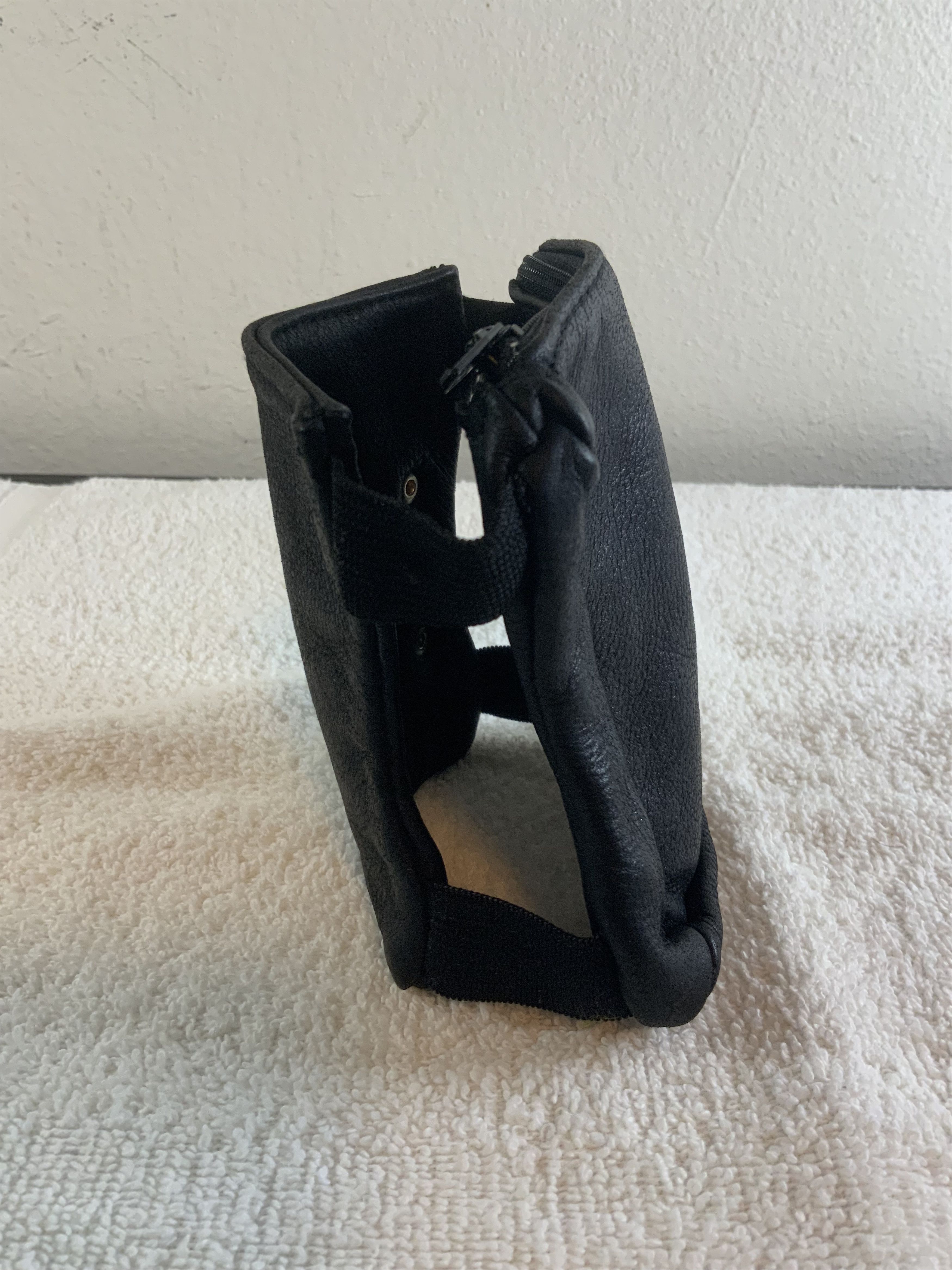 Helmut Lang ARCHIVE HELMUT LANG ARM SLEEVE POUCH/BAG (LEATHER VERSION) Size ONE SIZE - 6 Thumbnail