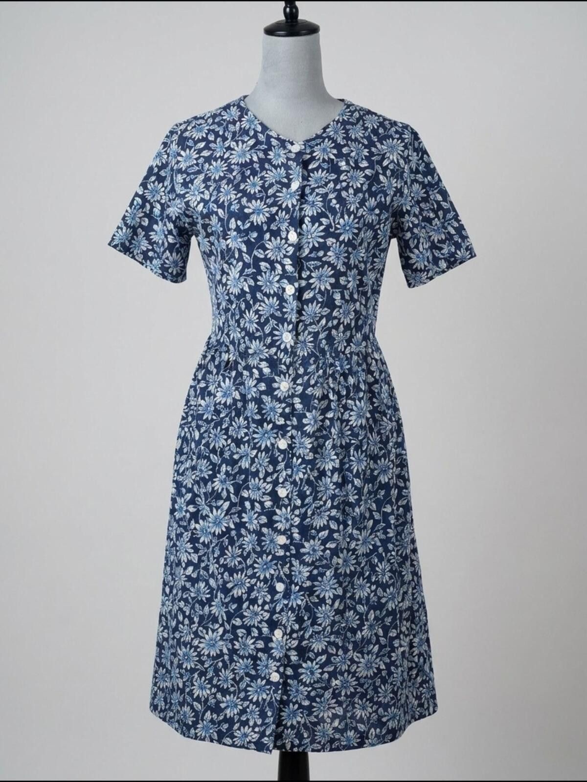 Other Vintage Button-Front Navy Floral Midi Dress Size S / US 4 / IT 40 - 1 Thumbnail