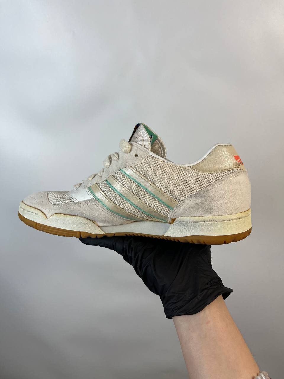 Adidas ADIDAS HANDBALL TOP VINTAGE 90s TRAINERS CASUALS SIZE US 7.5 Size US 7.5 / EU 40-41 - 5 Thumbnail