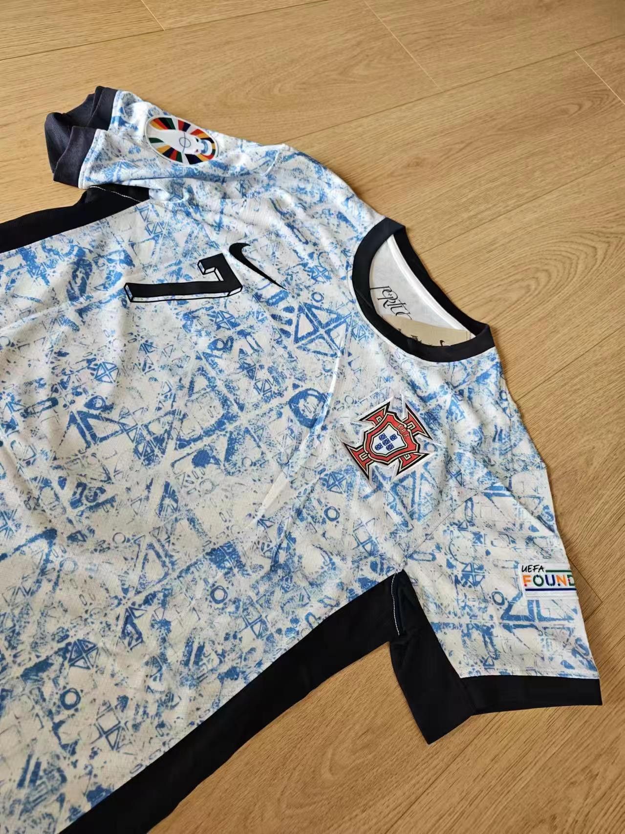 Other Euro Cup Portugal C Ronaldo Jersey Size US M / EU 48-50 / 2 - 3 Thumbnail